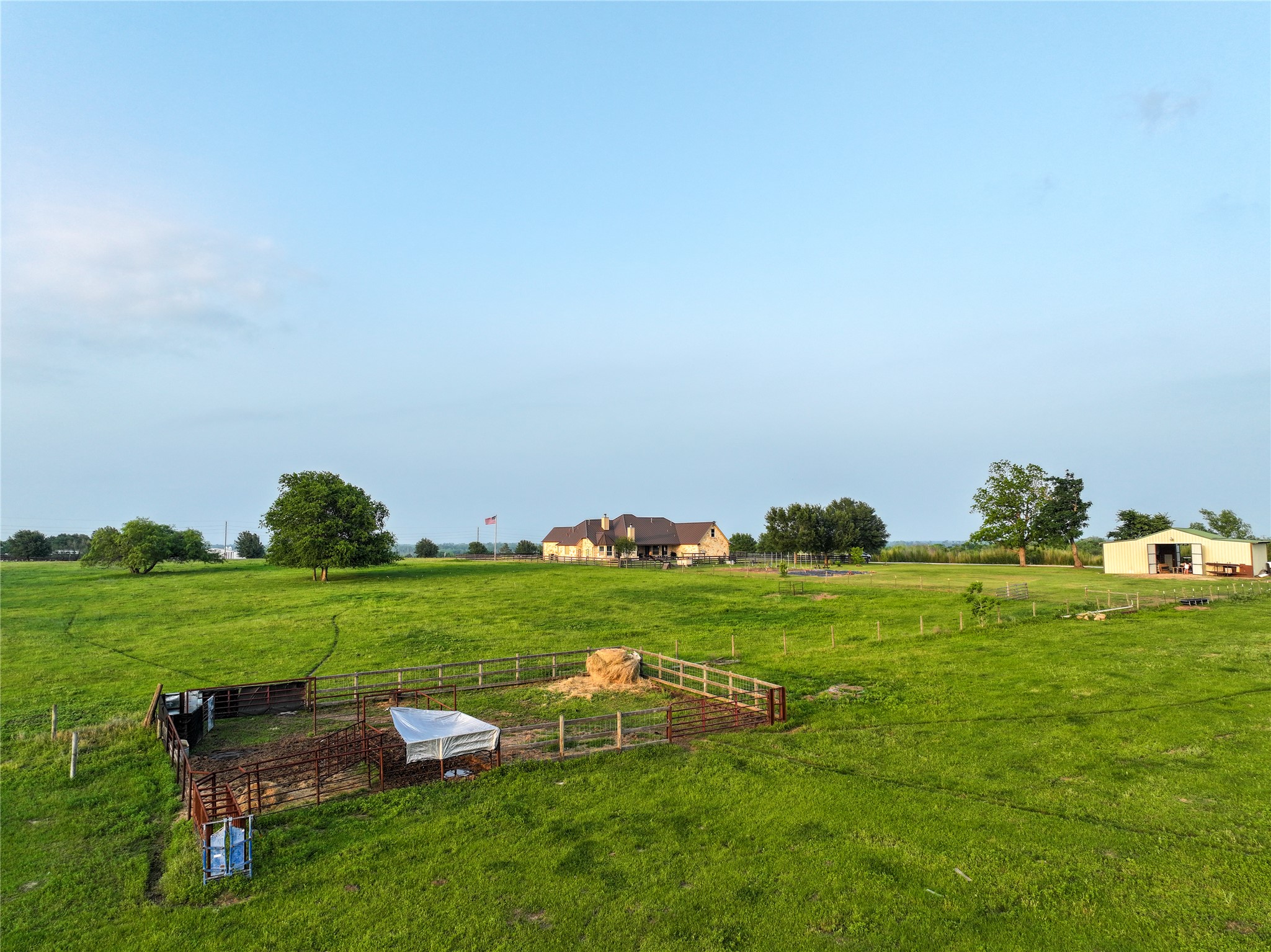 main property photo 31
