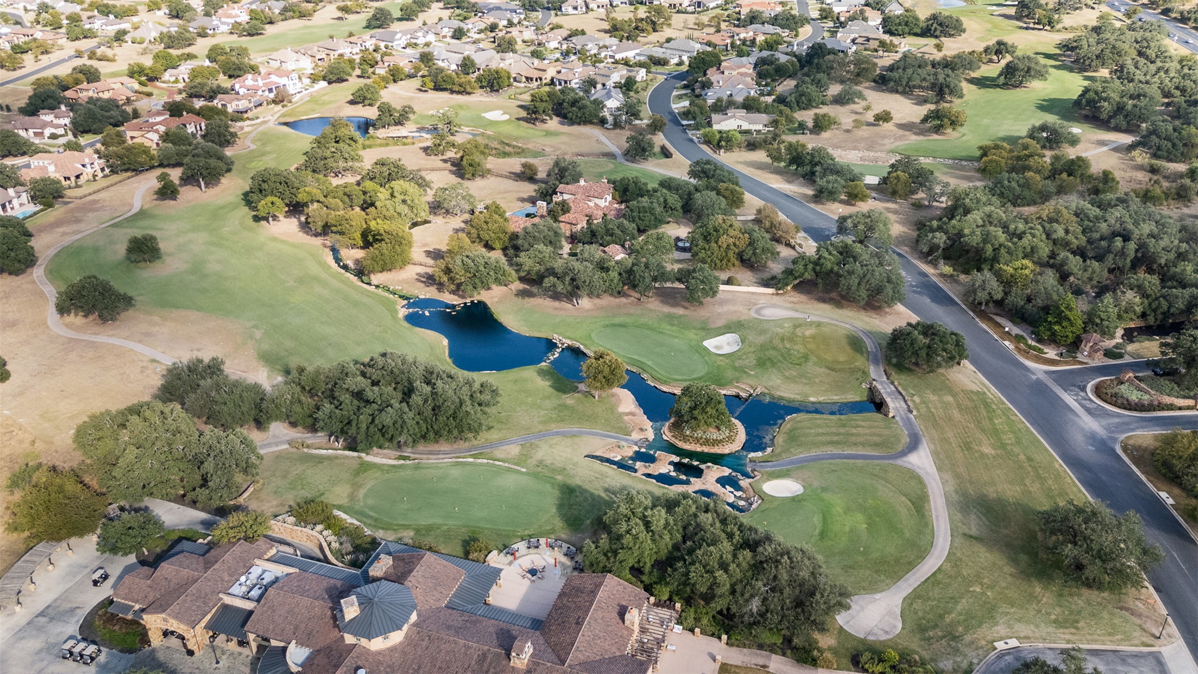 main property photo 37