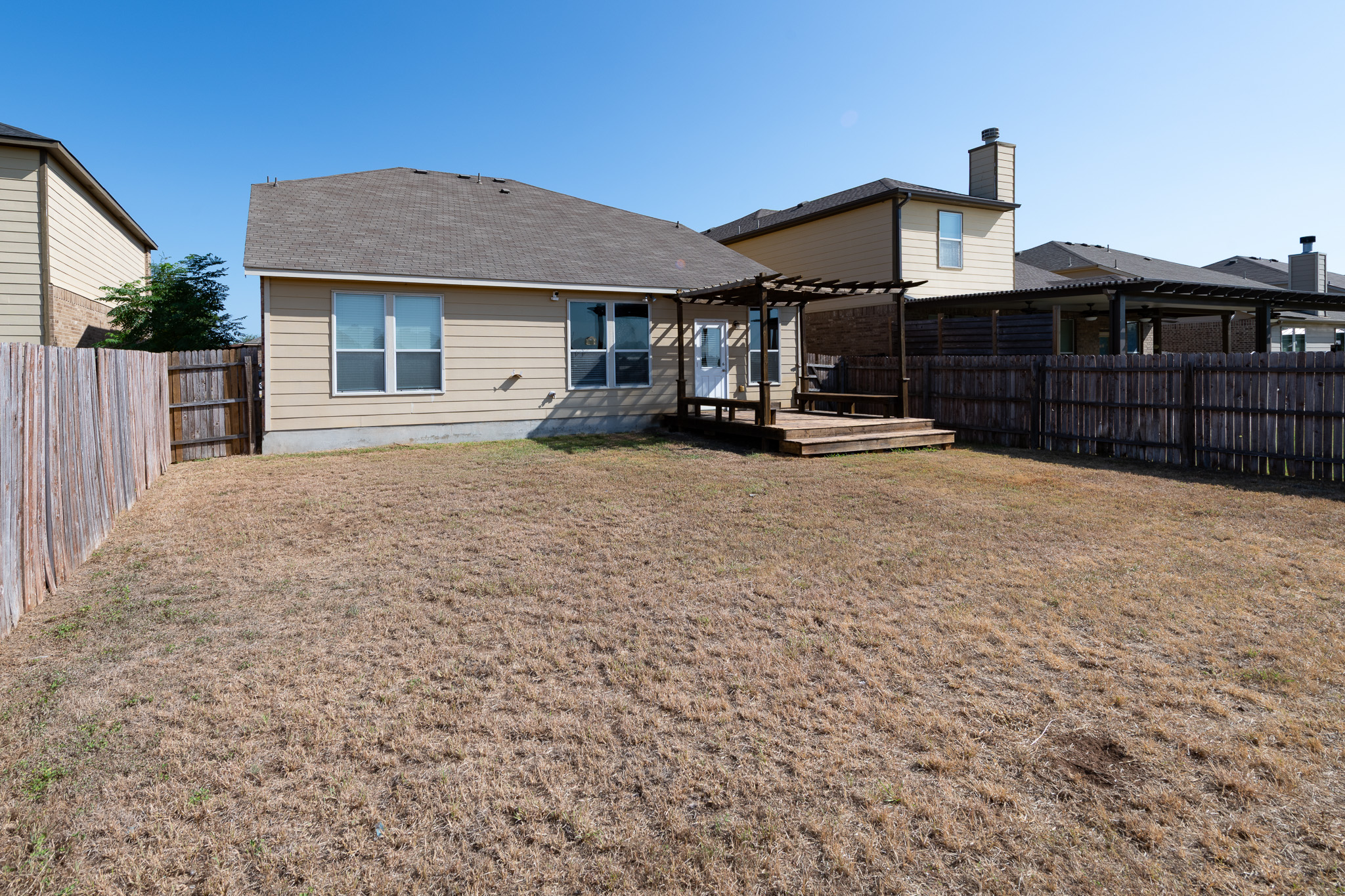 main property photo 21