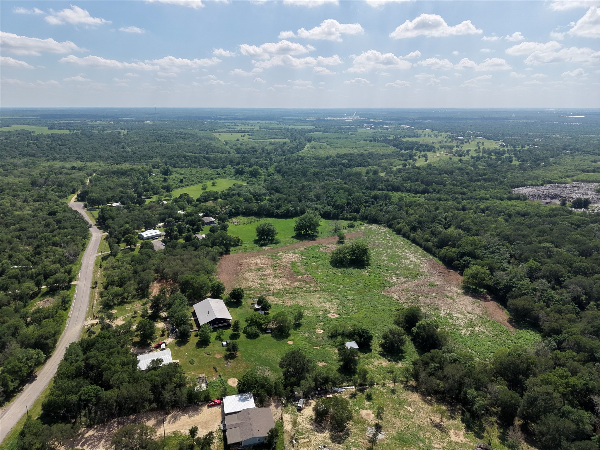main property photo 10