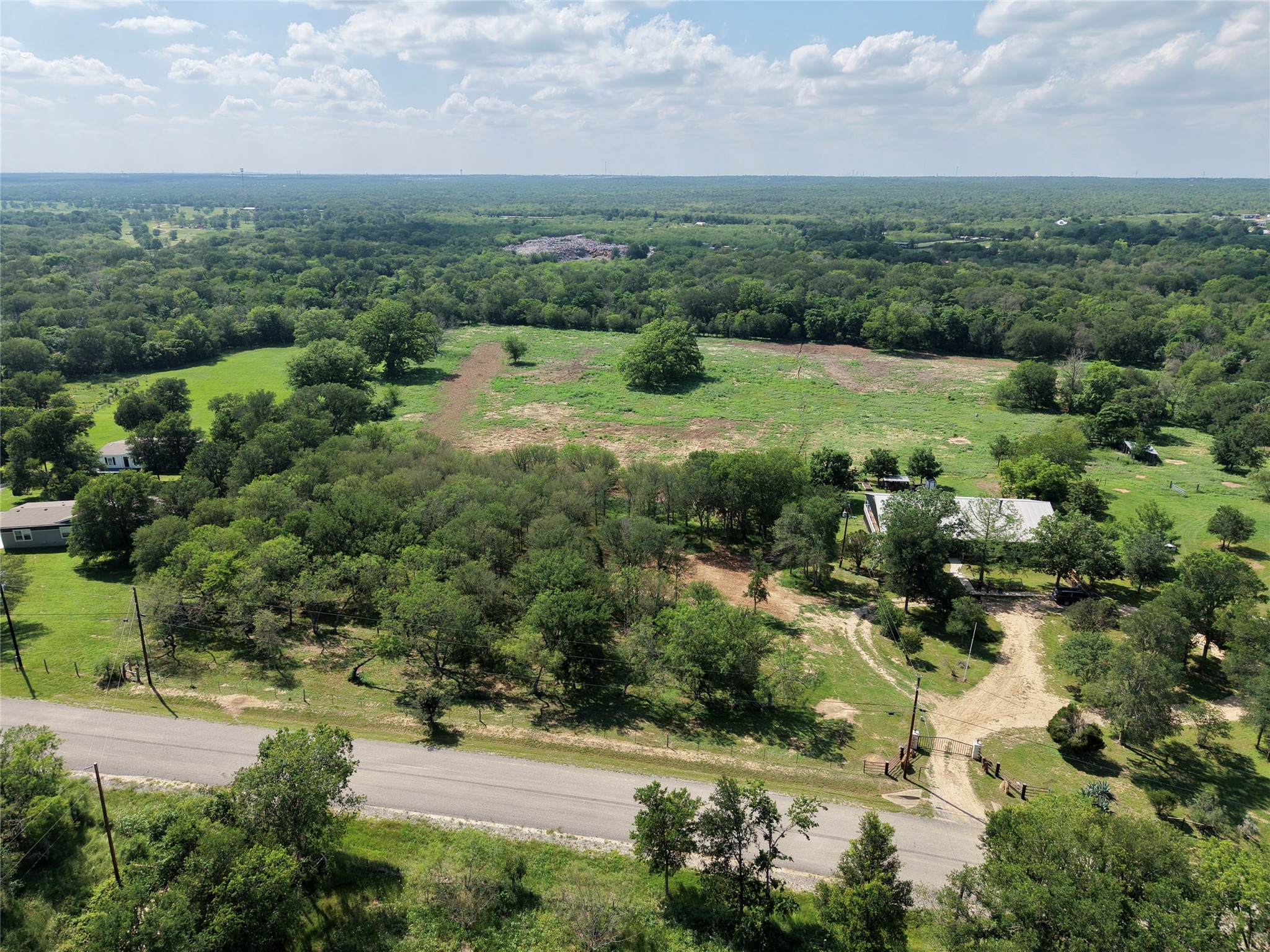 main property photo 14