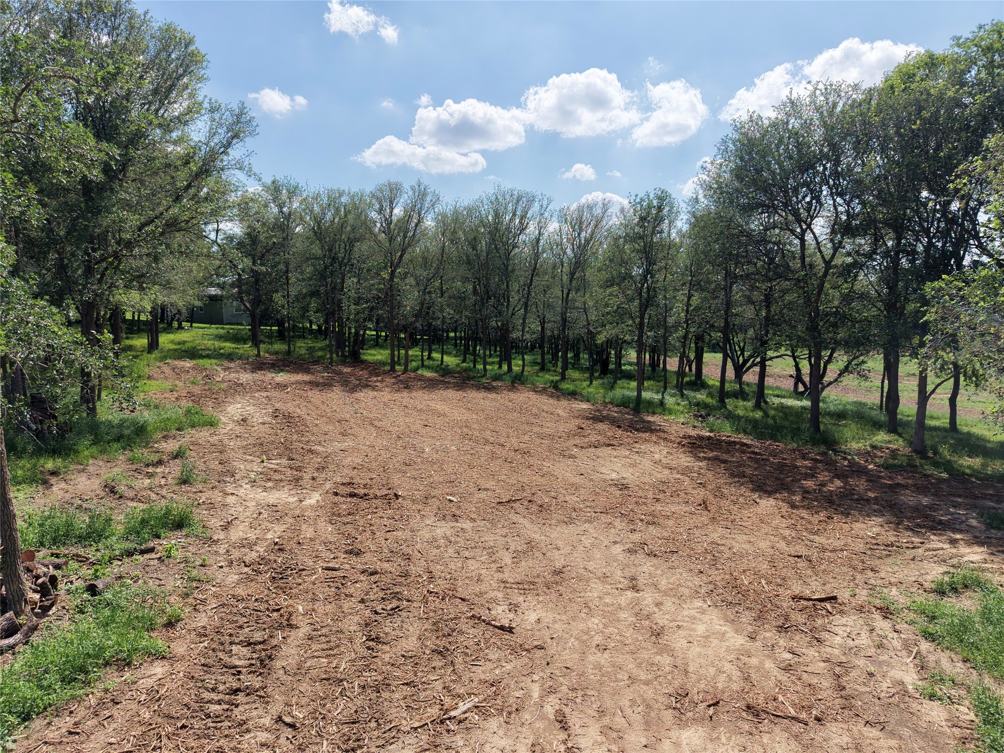 main property photo 16