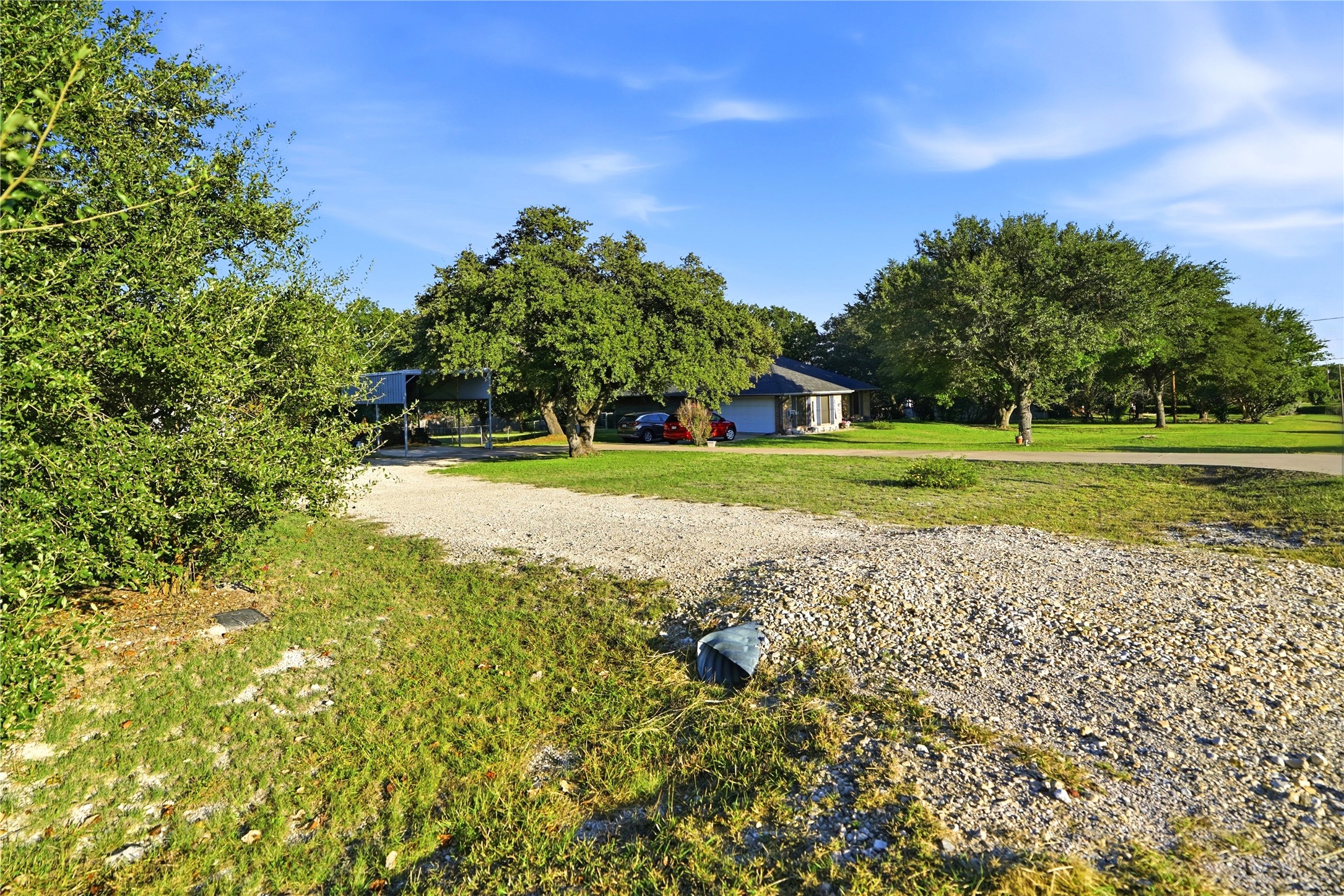 main property photo 28