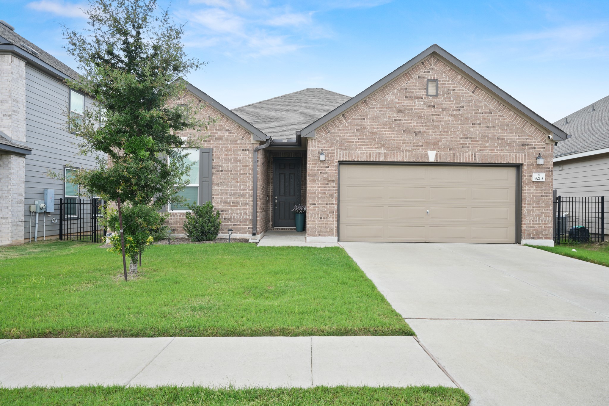 main property photo 24