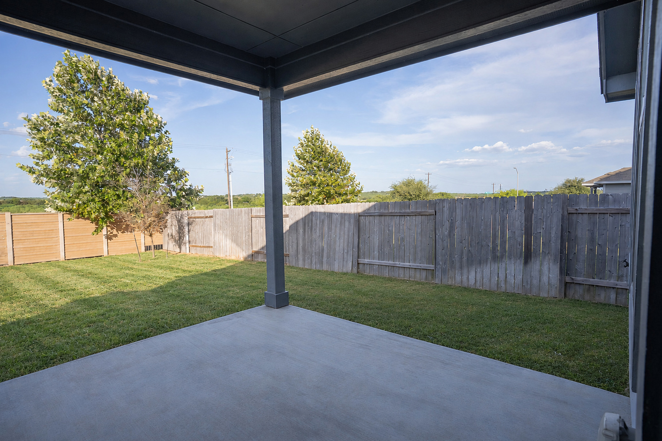 main property photo 31