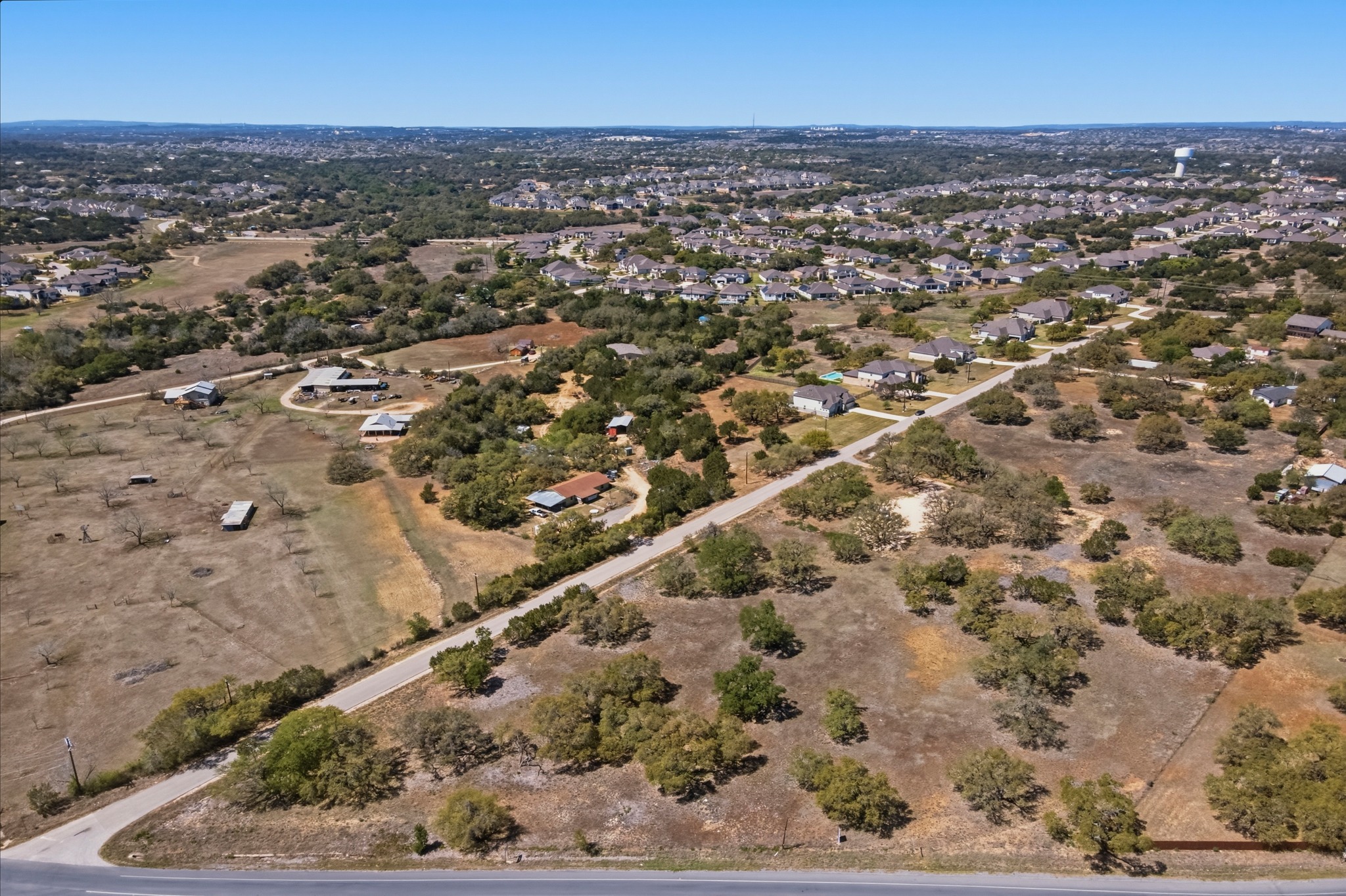 main property photo 9