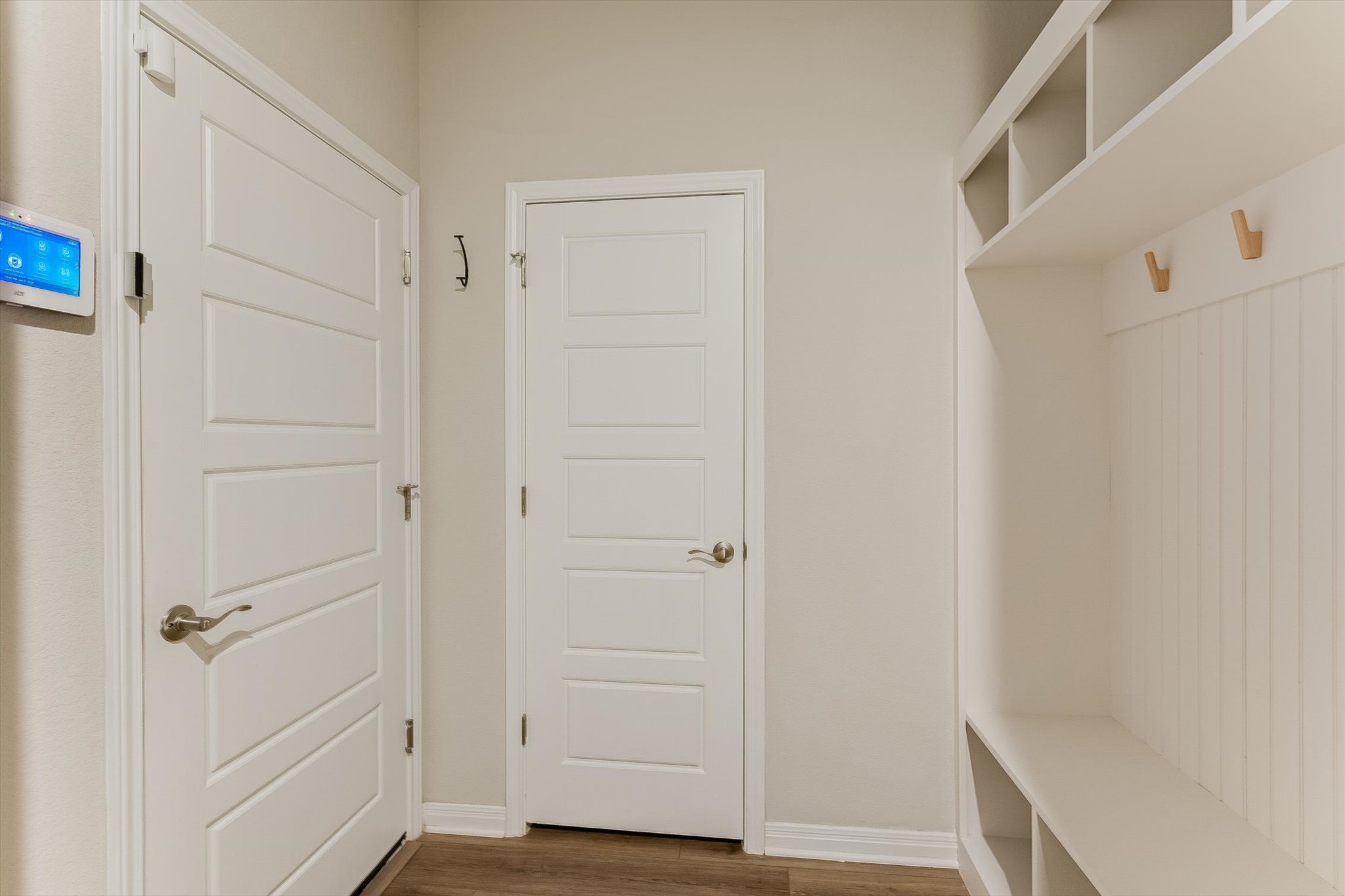 main property photo 13