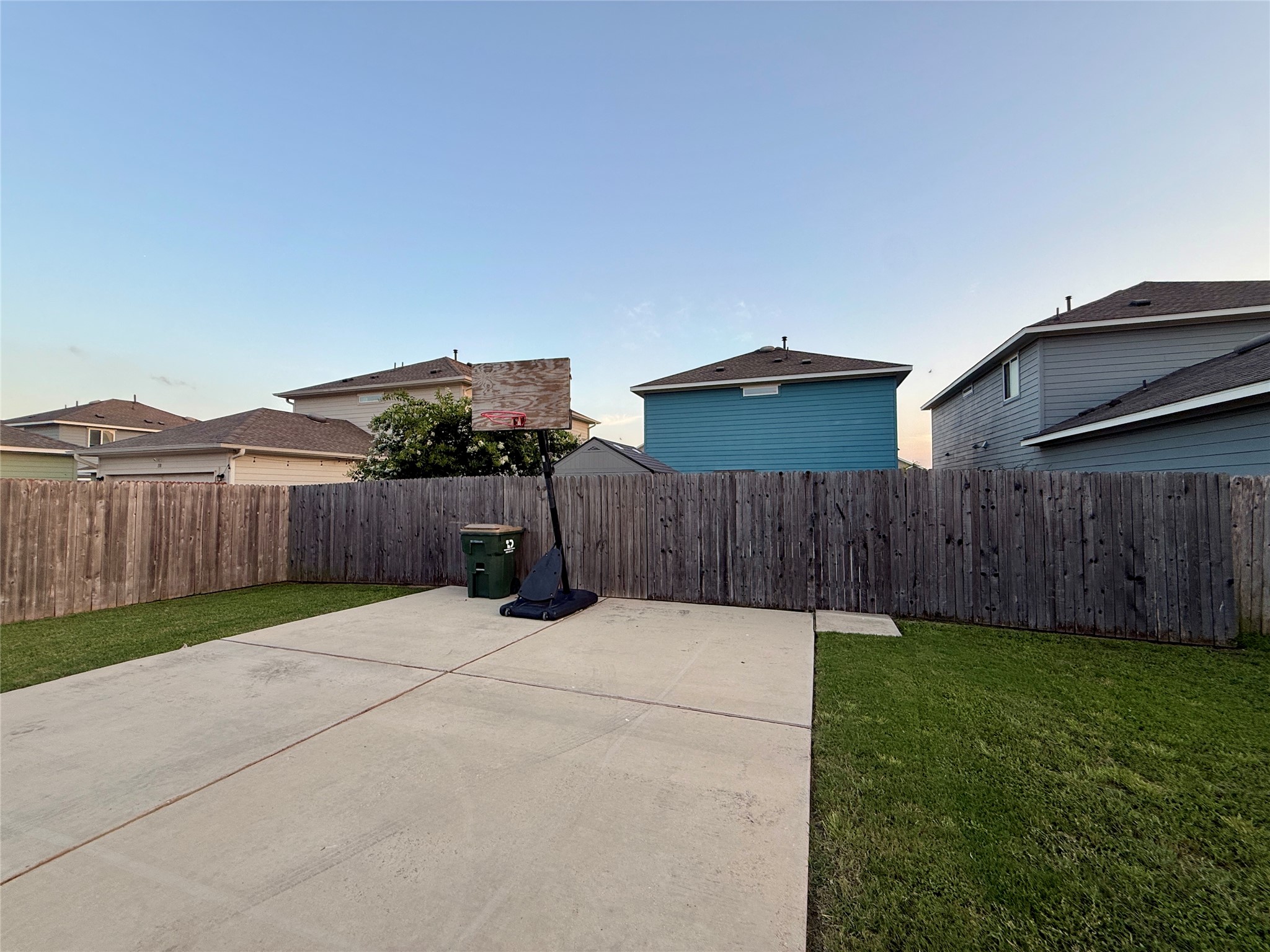 main property photo 22