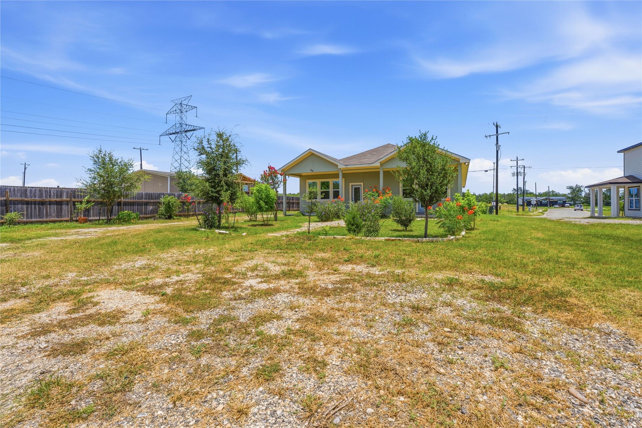main property photo 29