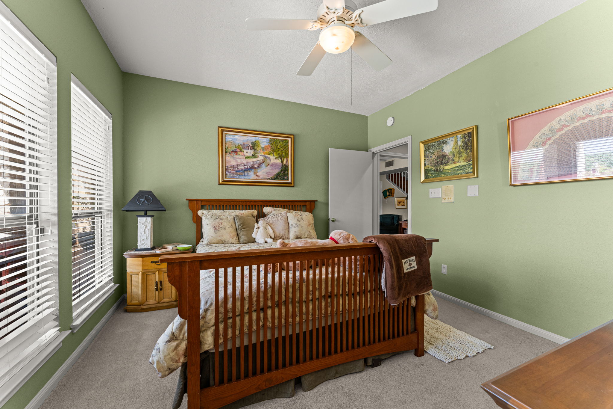main property photo 23