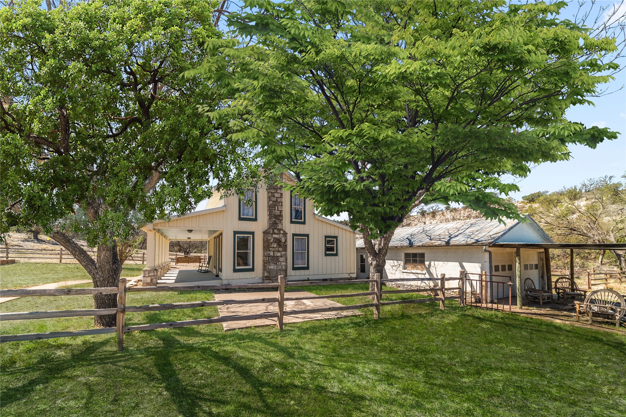 main property photo 7