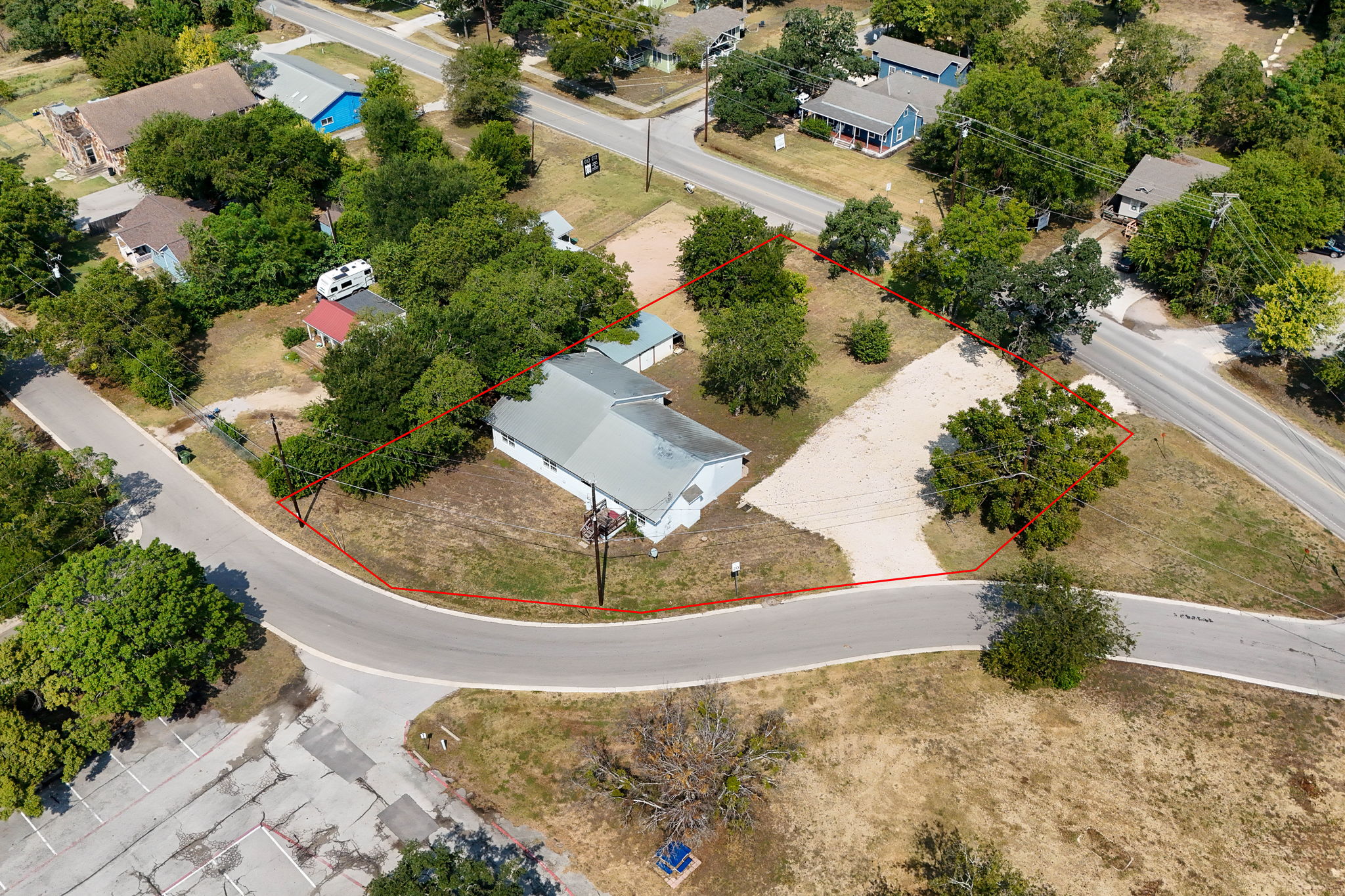 main property photo 4