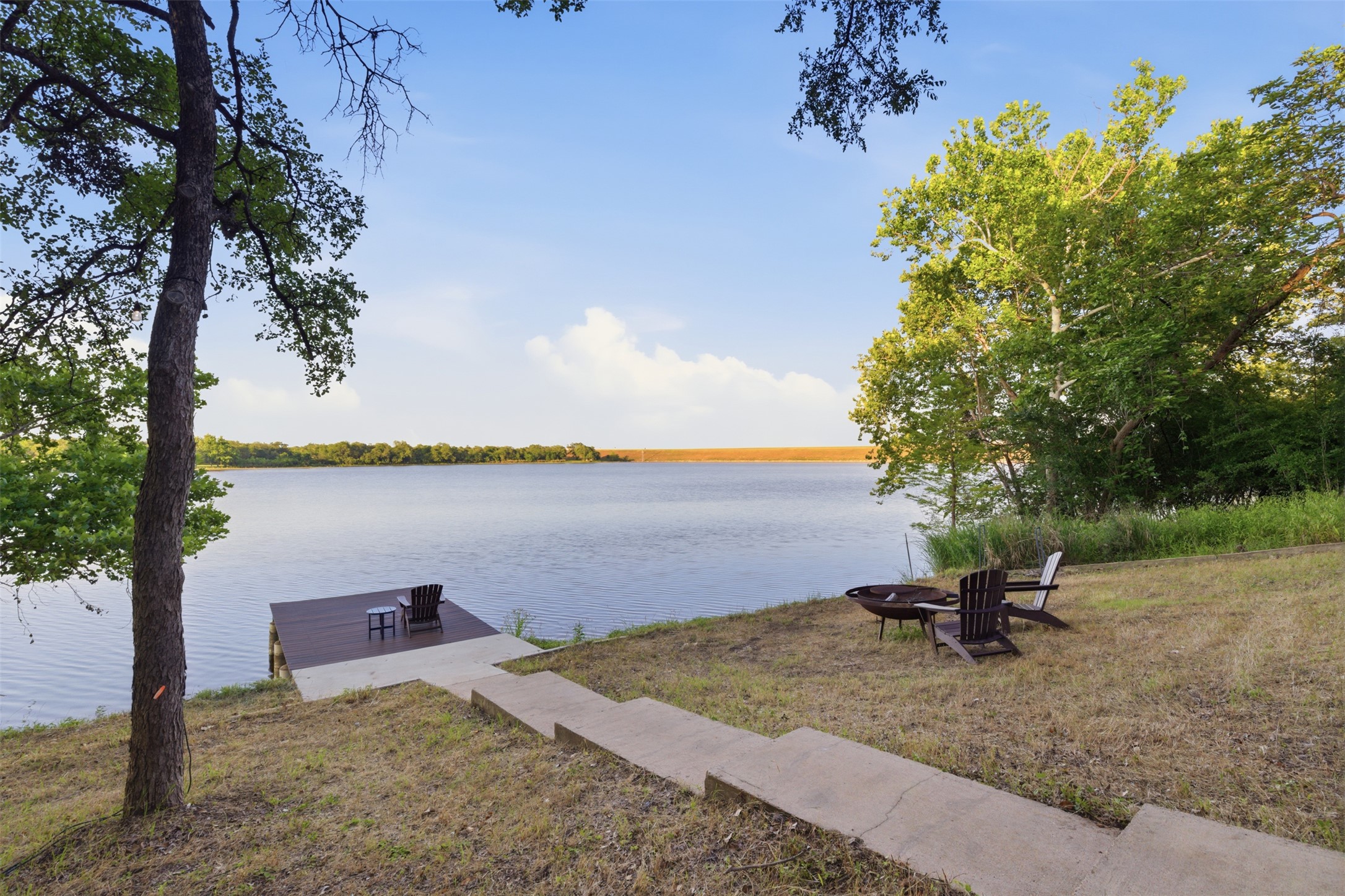 main property photo 27
