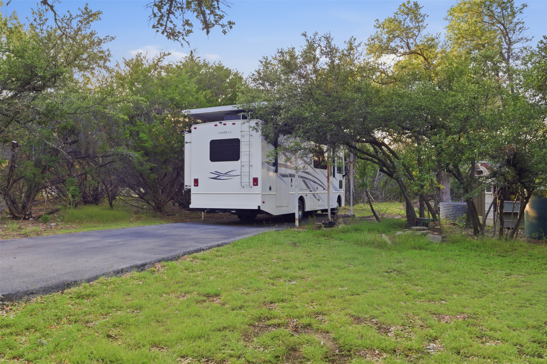 main property photo 29