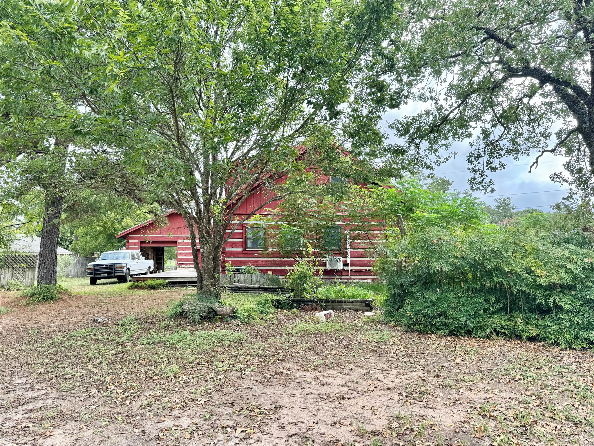 main property photo 27