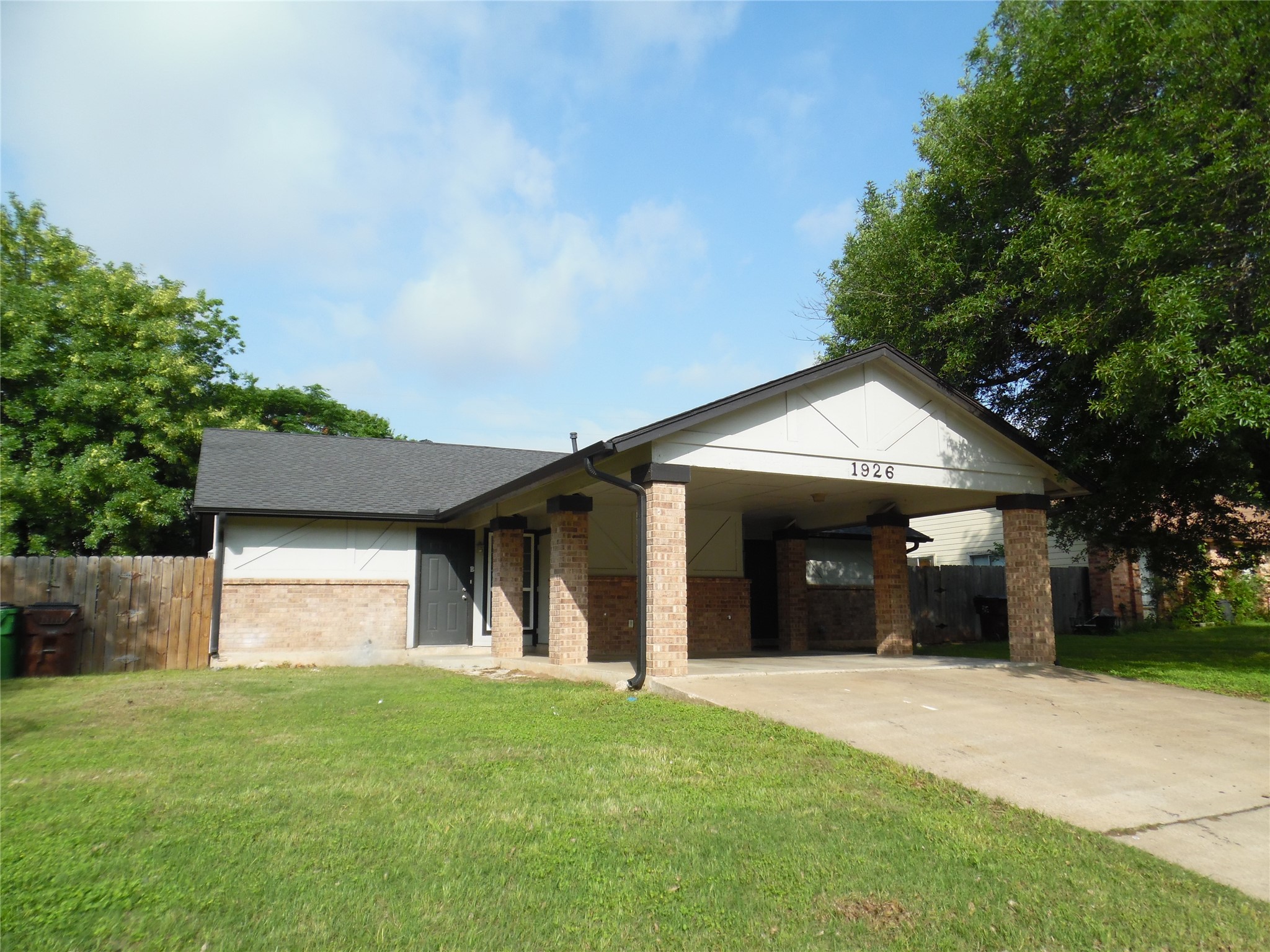 main property photo 9