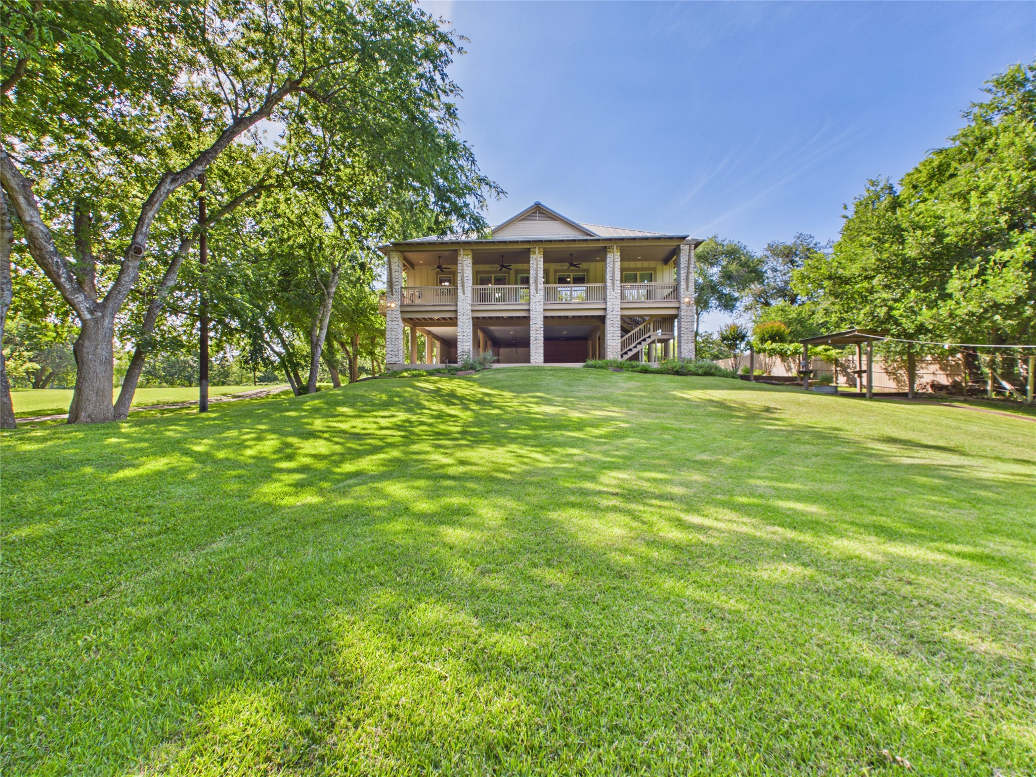 main property photo 21