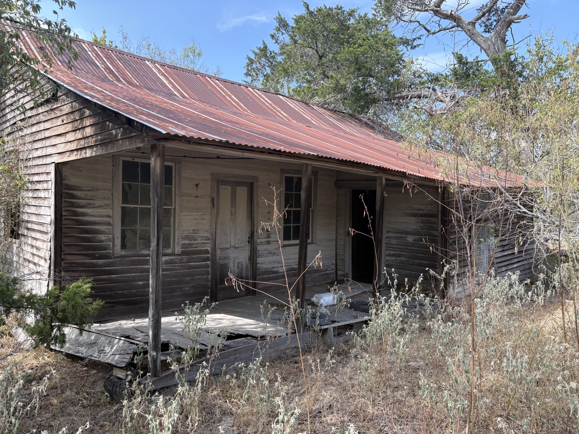 main property photo 6