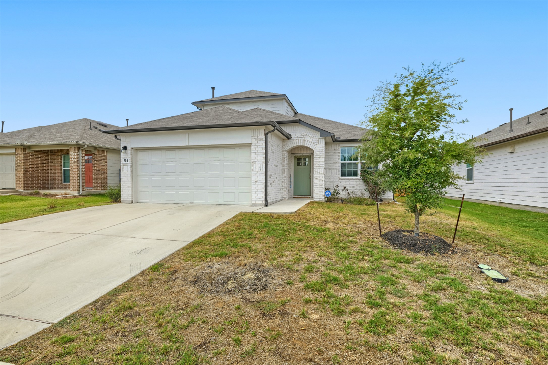 main property photo 3