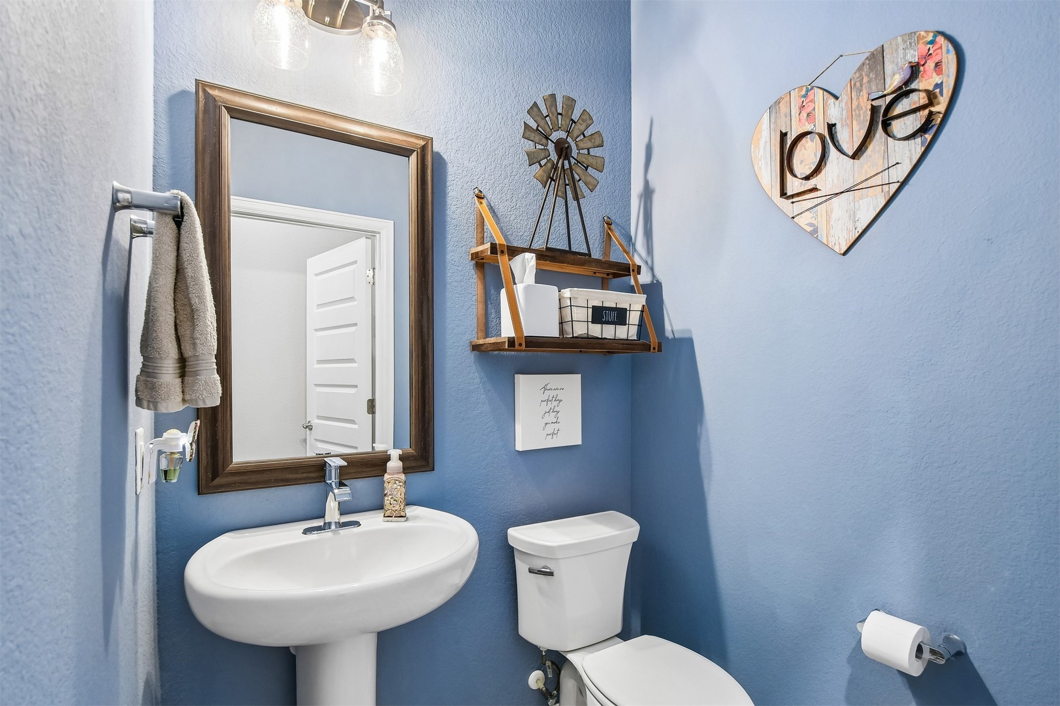 main property photo 12