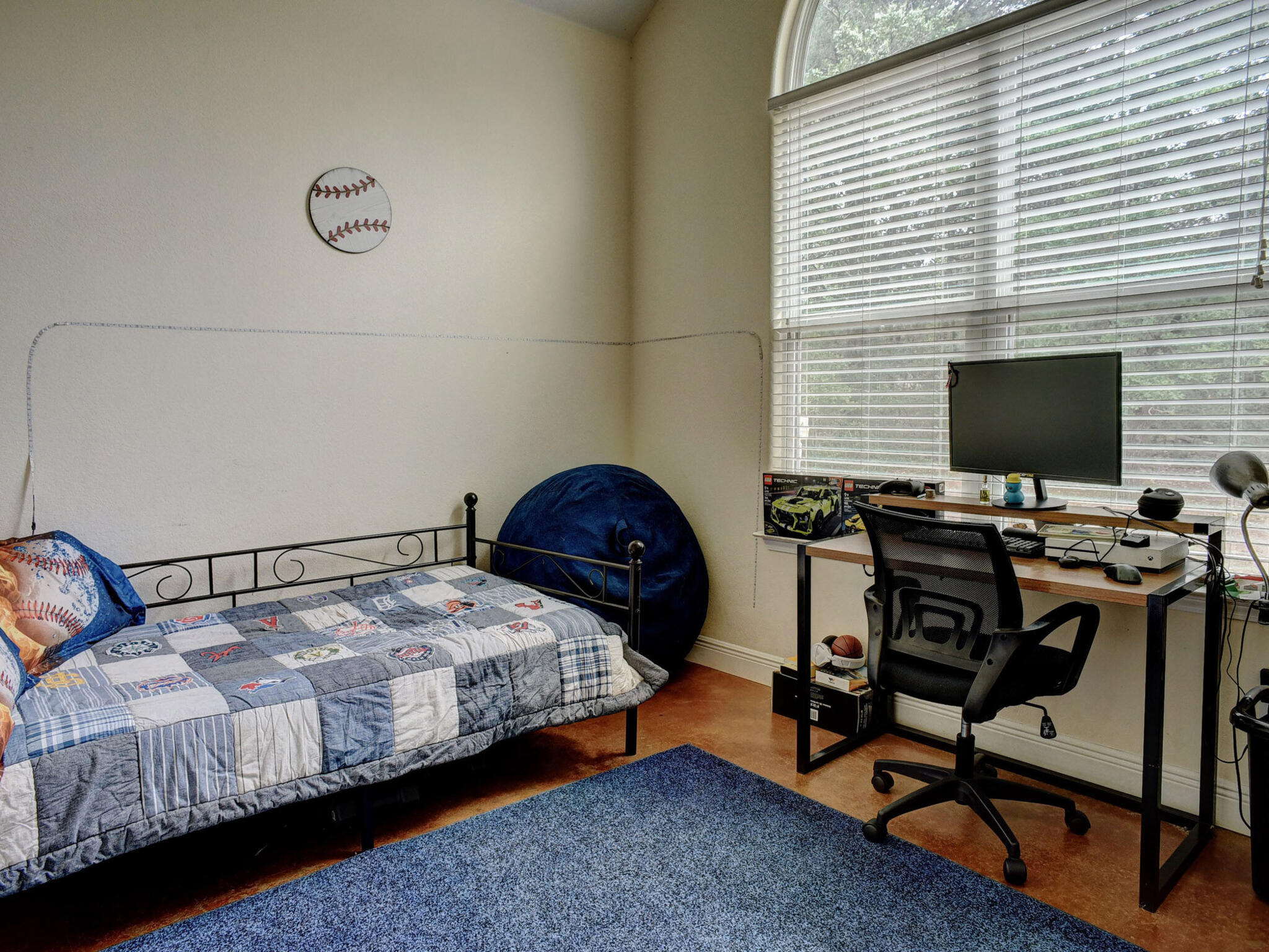 main property photo 21