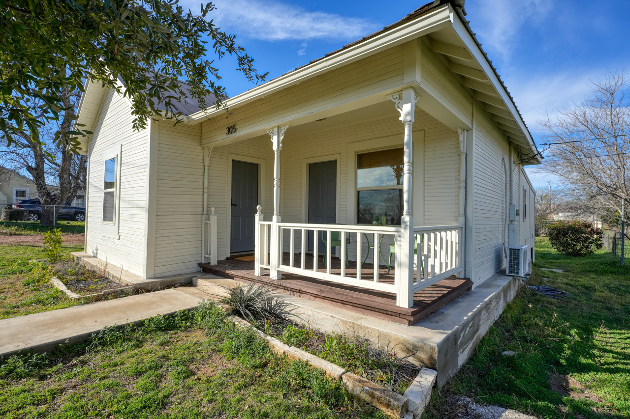 main property photo 1