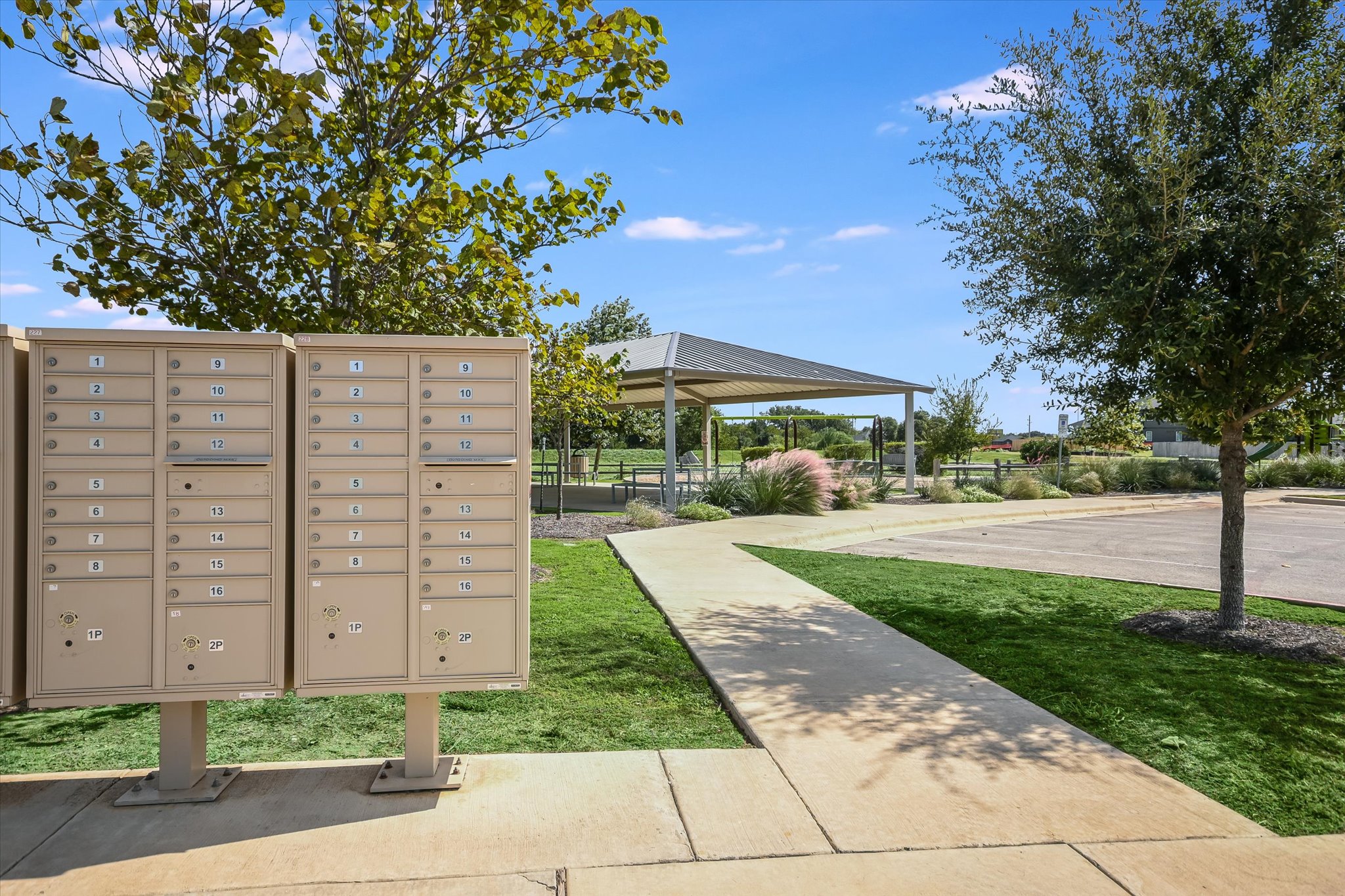 main property photo 19