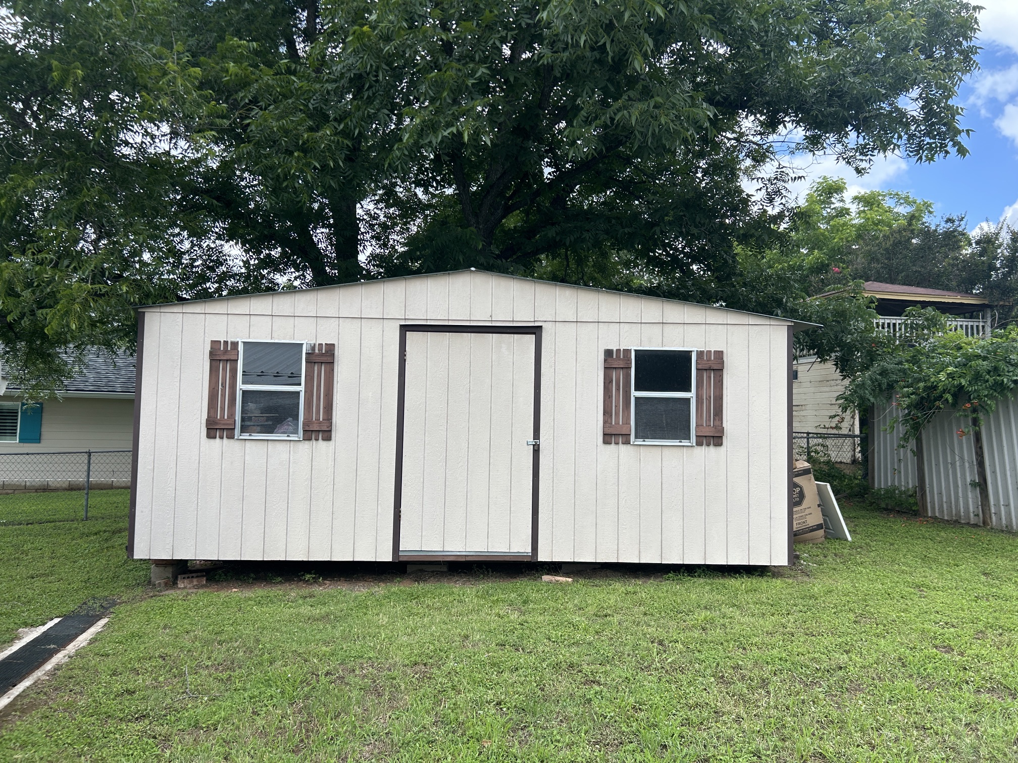 main property photo 13