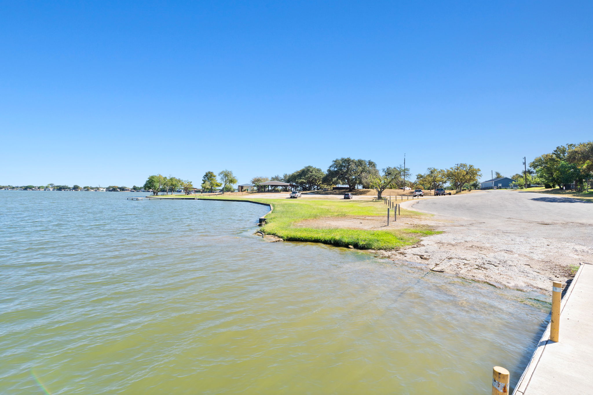 main property photo 13