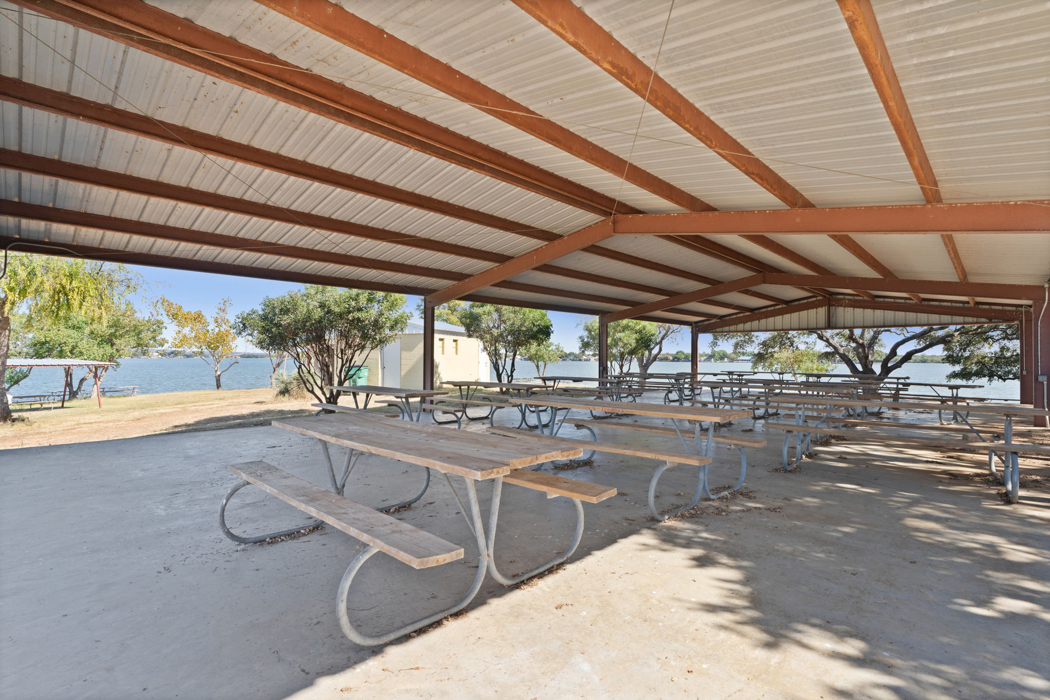 main property photo 14
