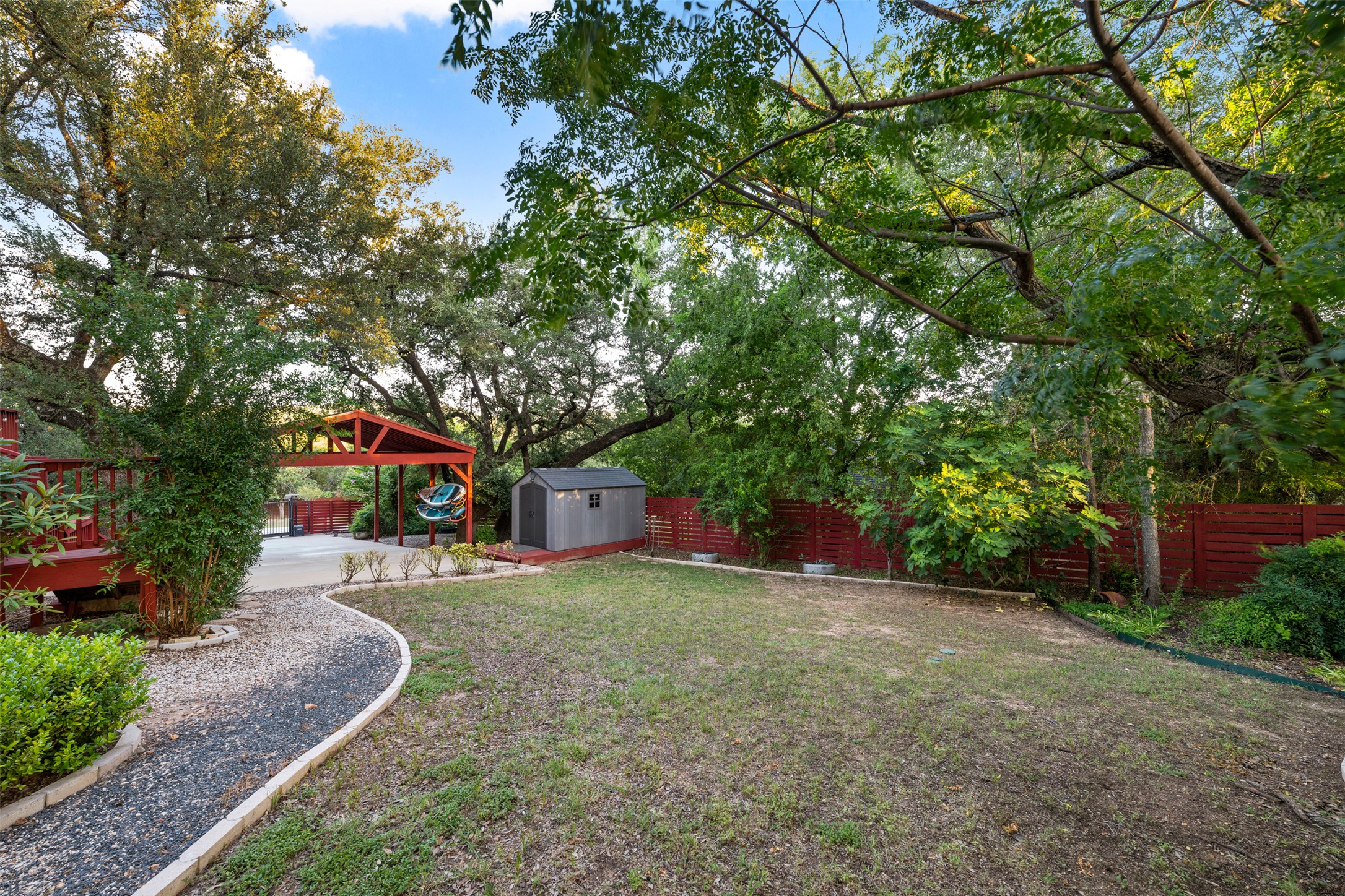 main property photo 27