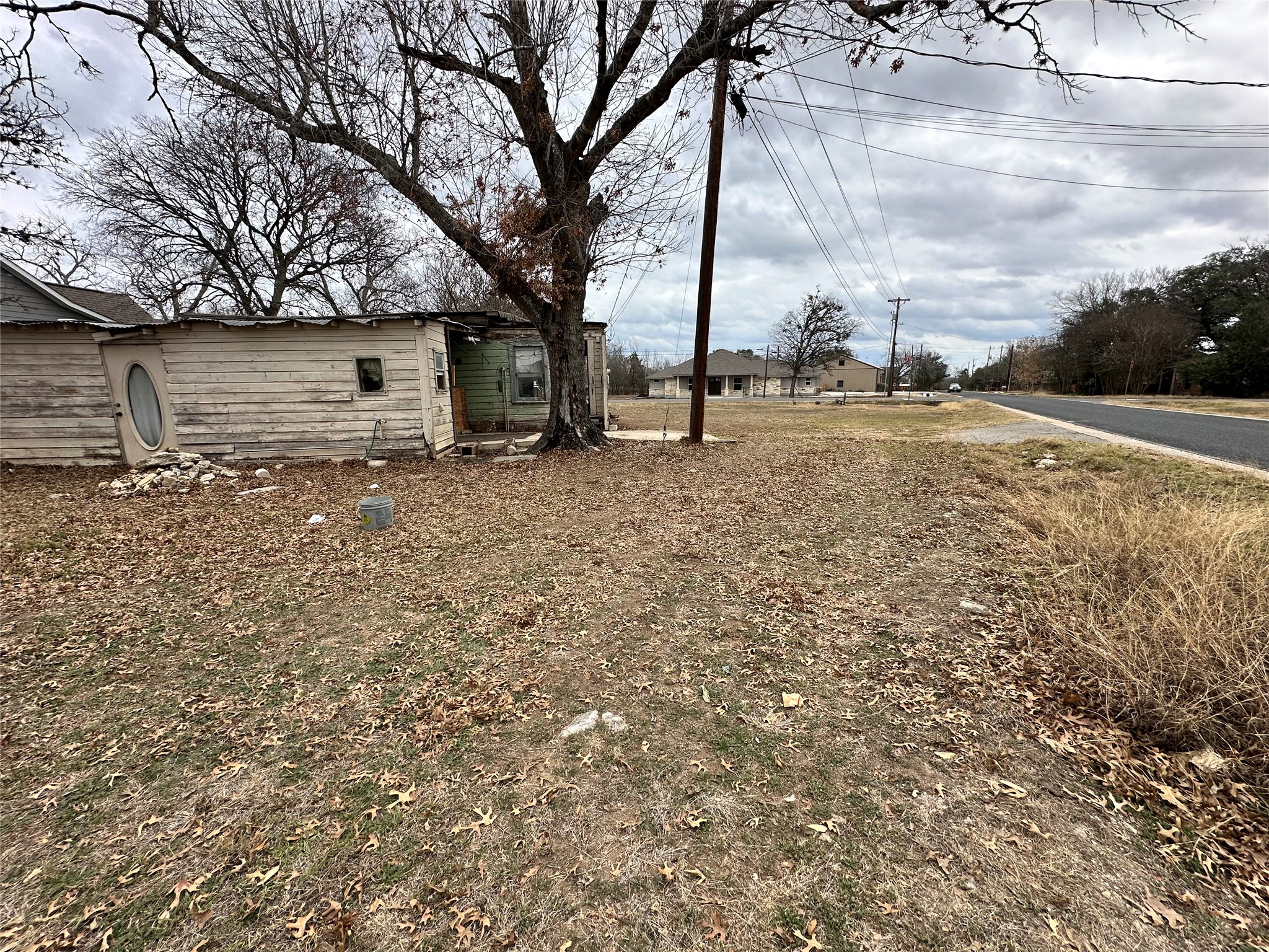 main property photo 16
