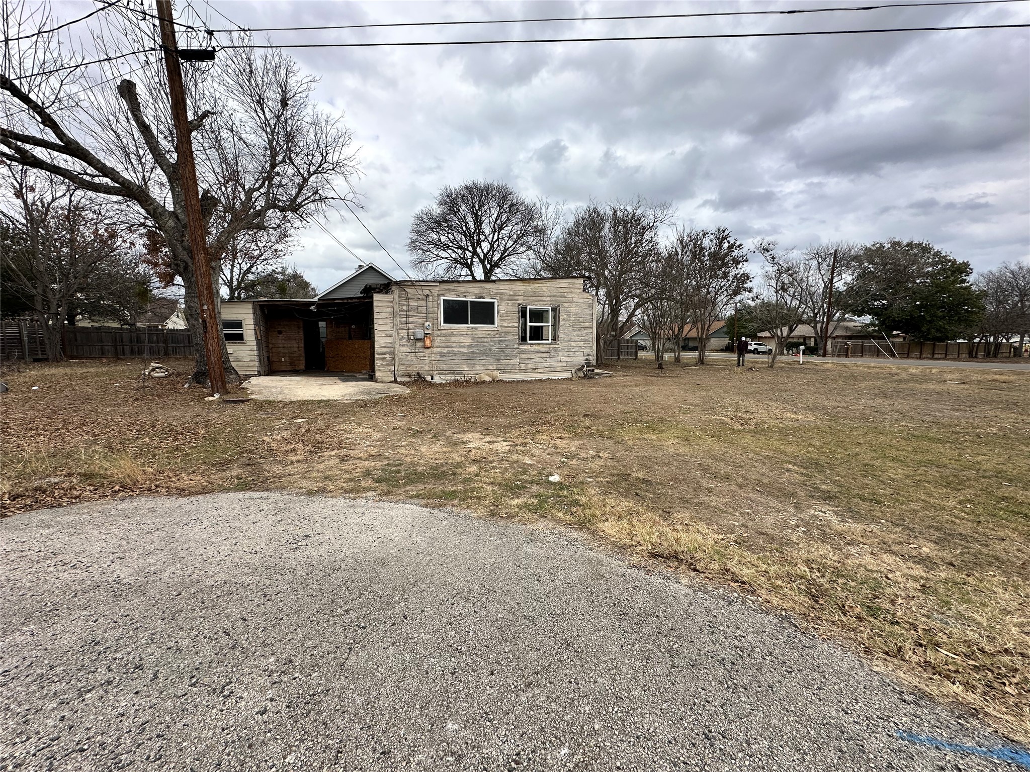 main property photo 17