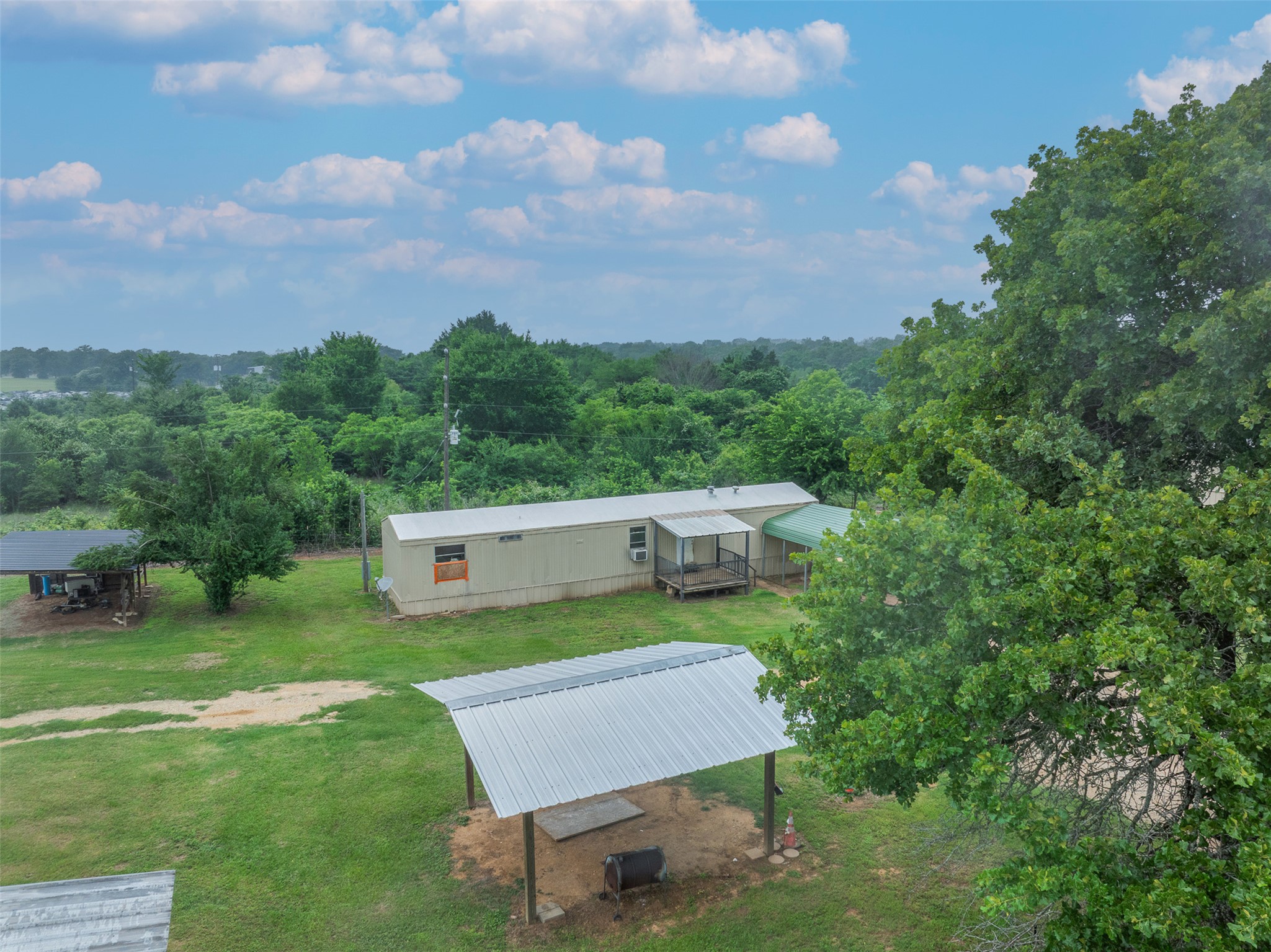 main property photo 27
