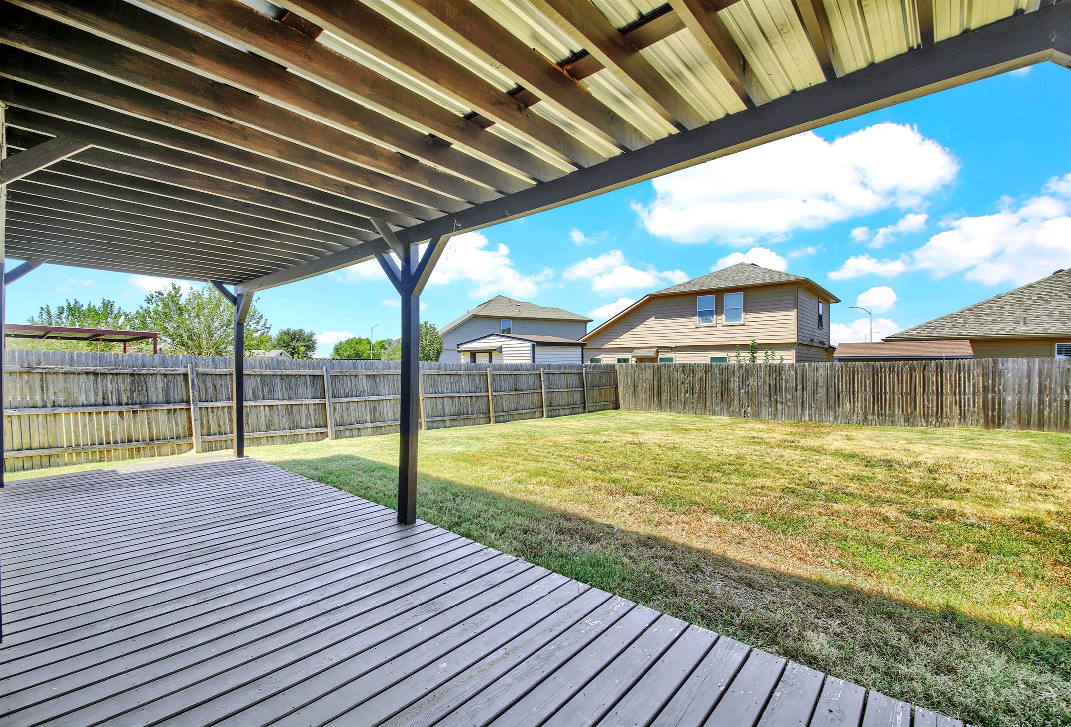 main property photo 18