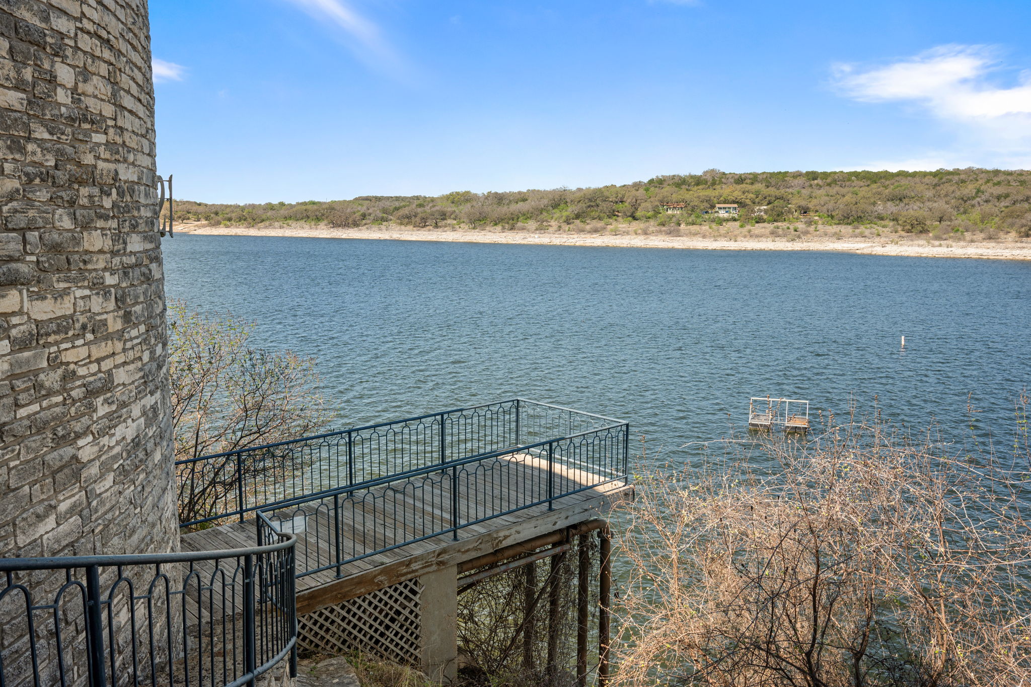 main property photo 32