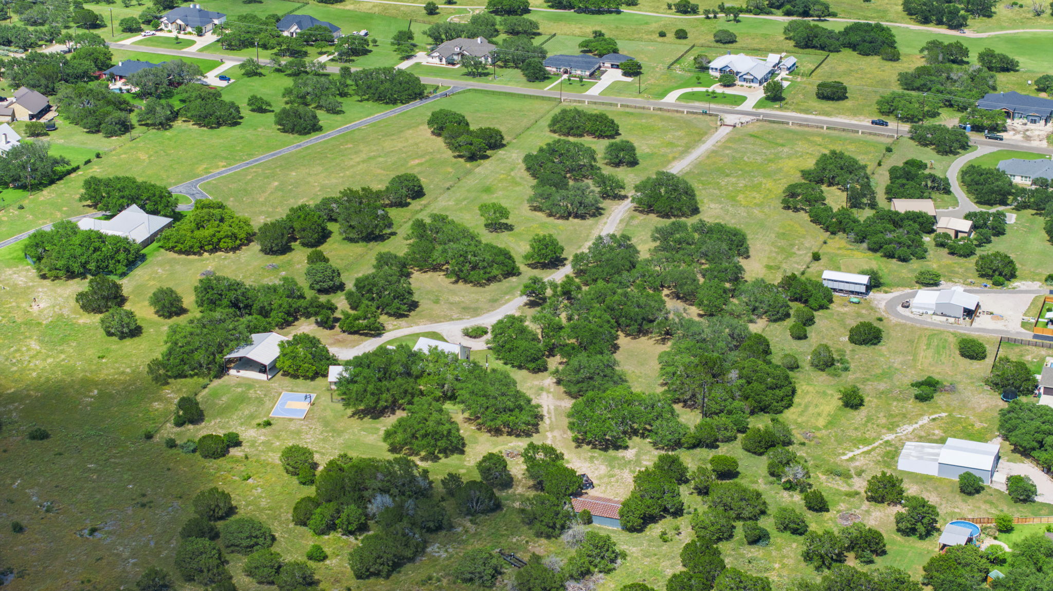 main property photo 4