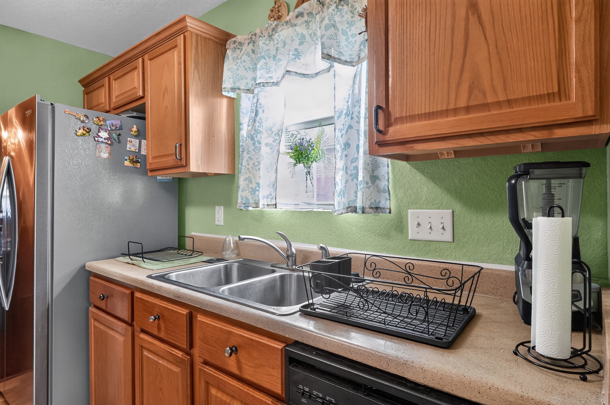 main property photo 9