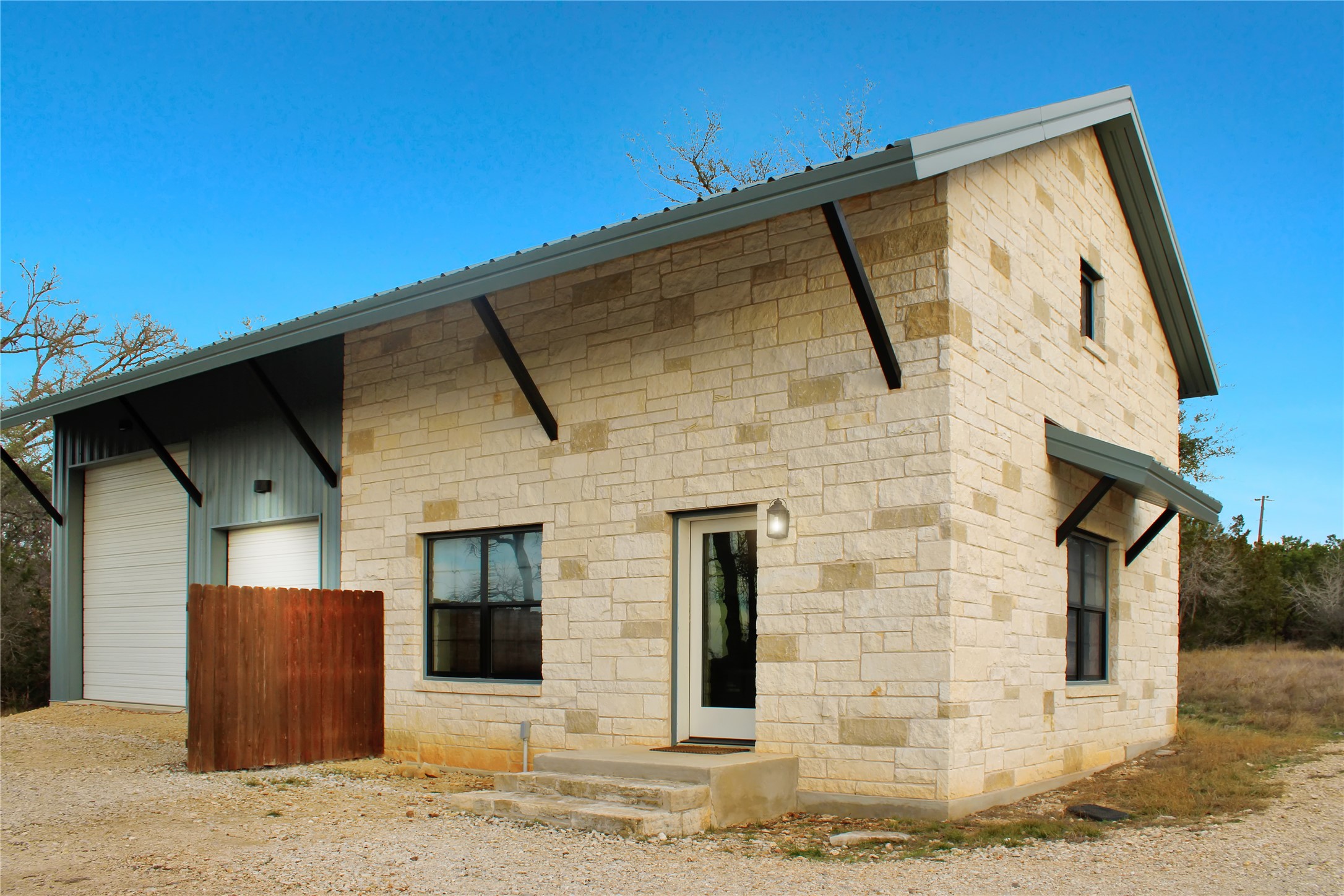 main property photo 21