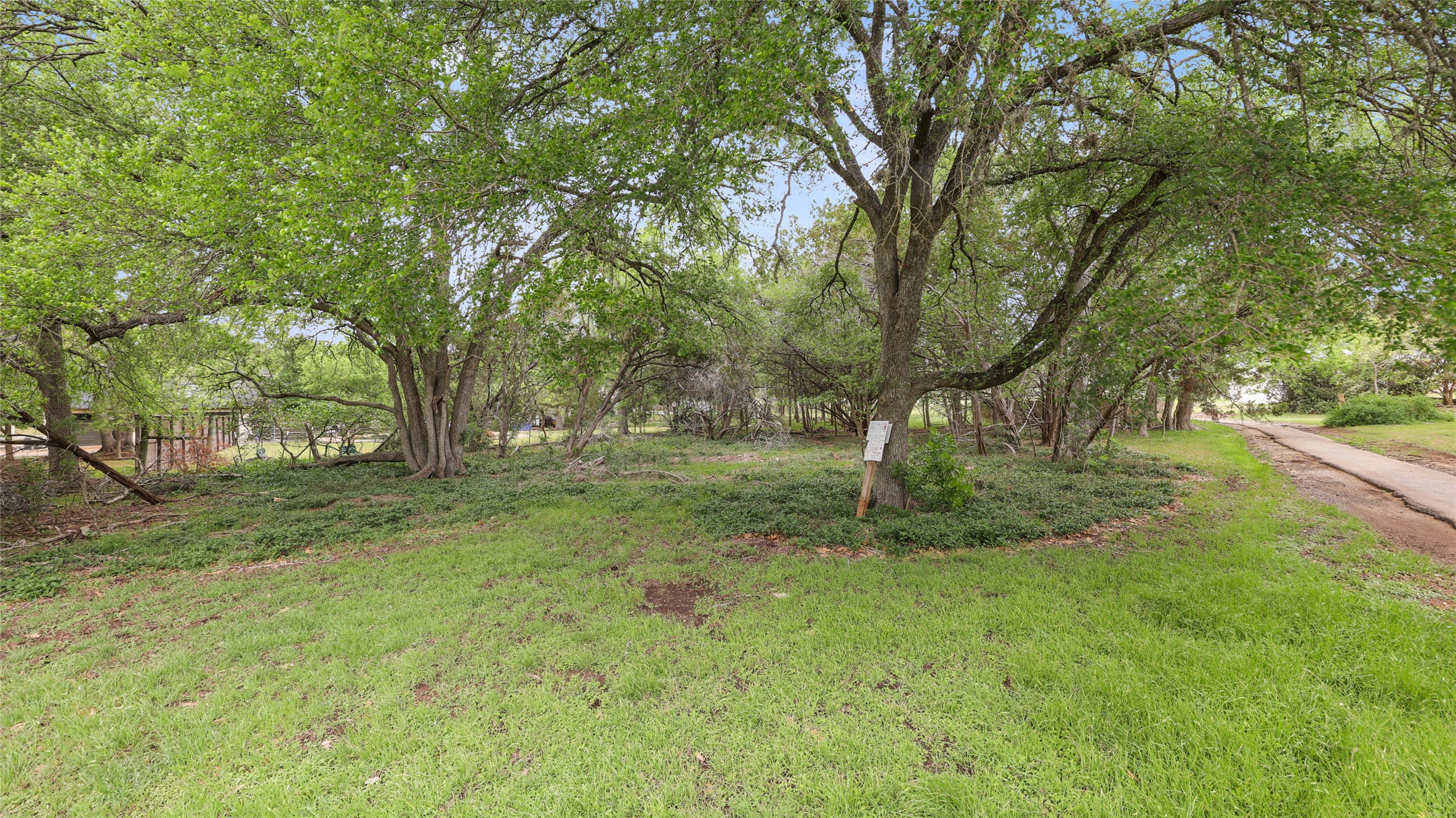 main property photo 7