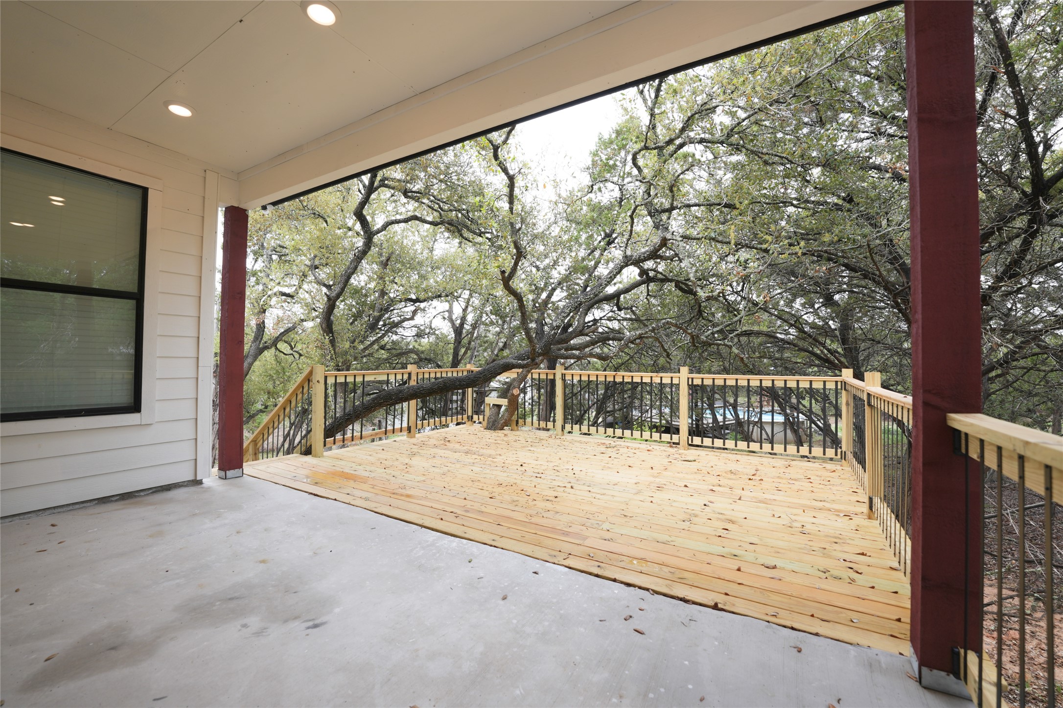 main property photo 19