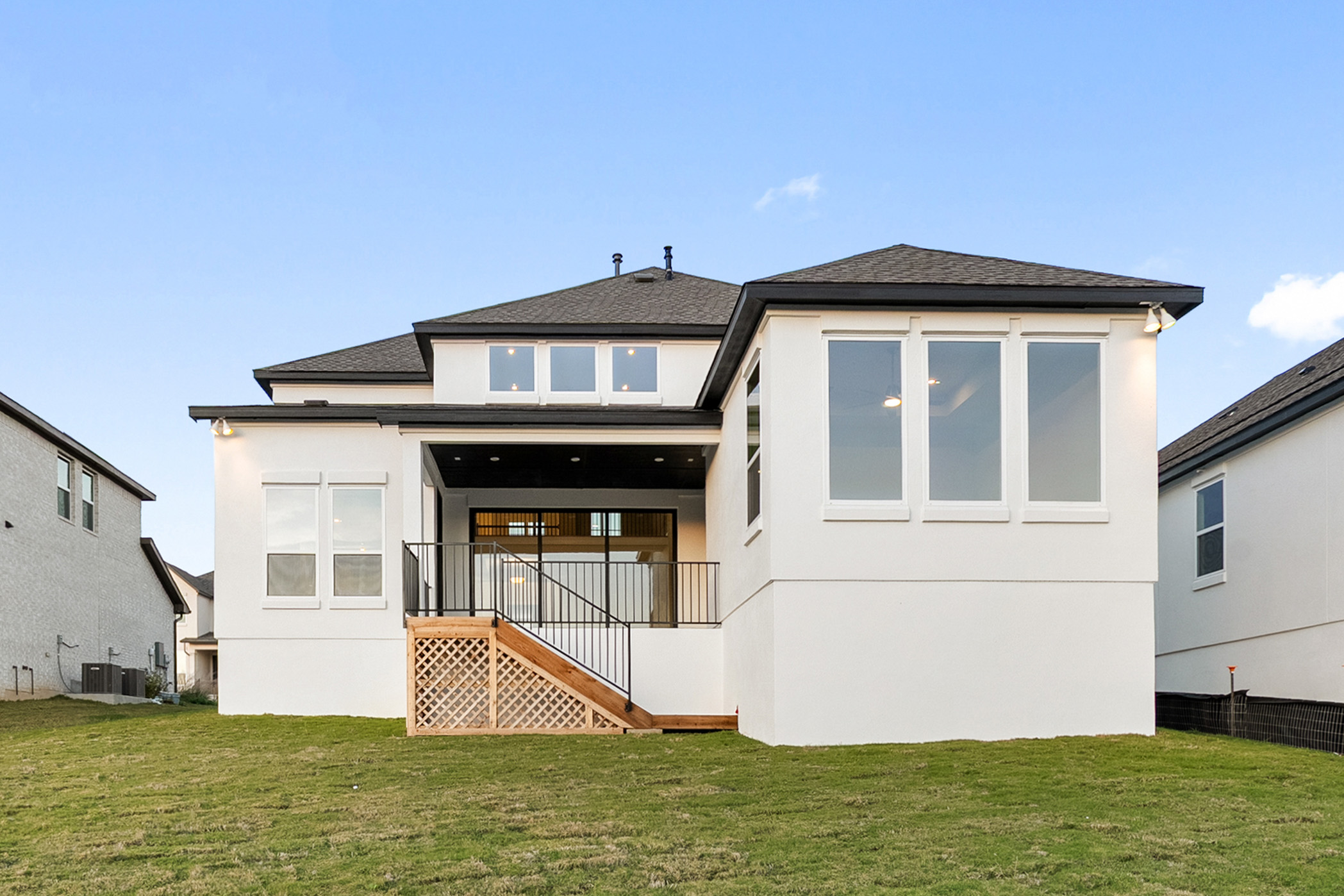 main property photo 36