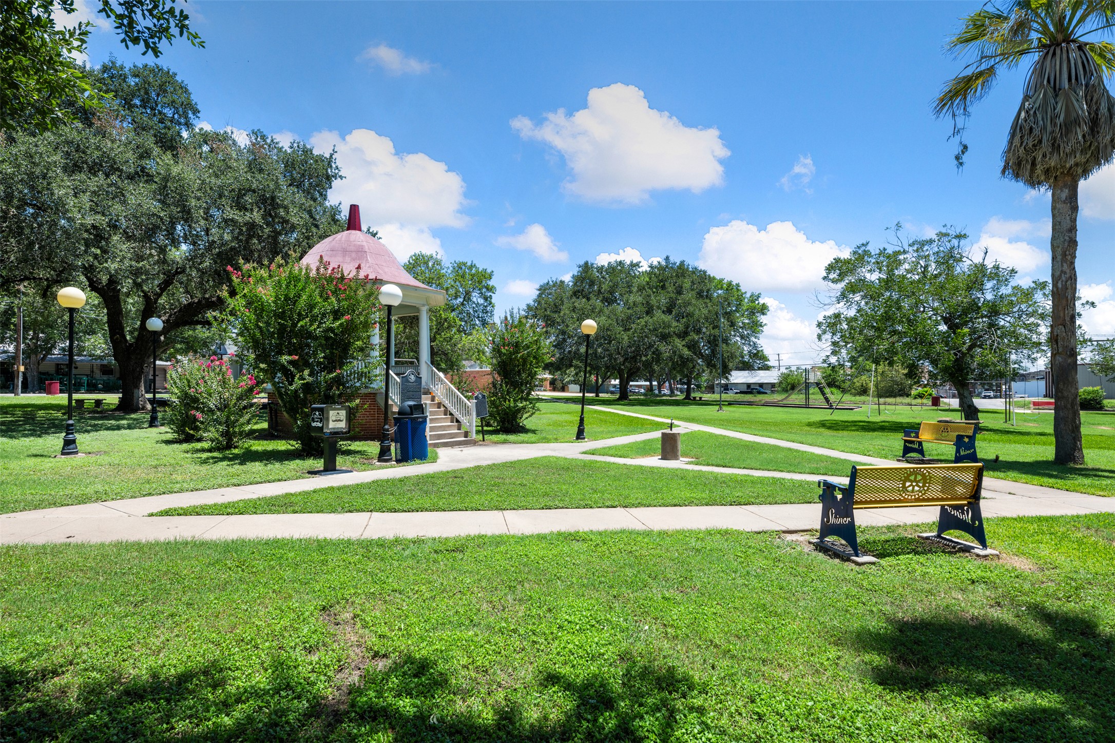 main property photo 25