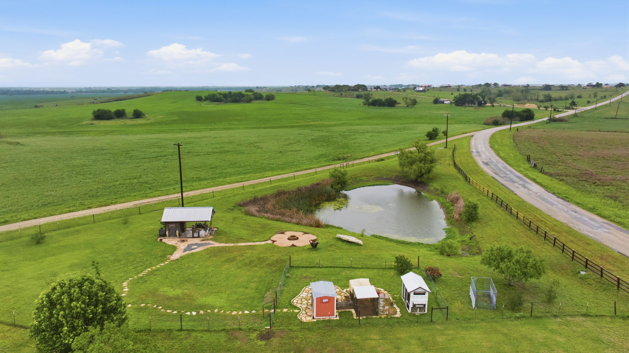 main property photo 35