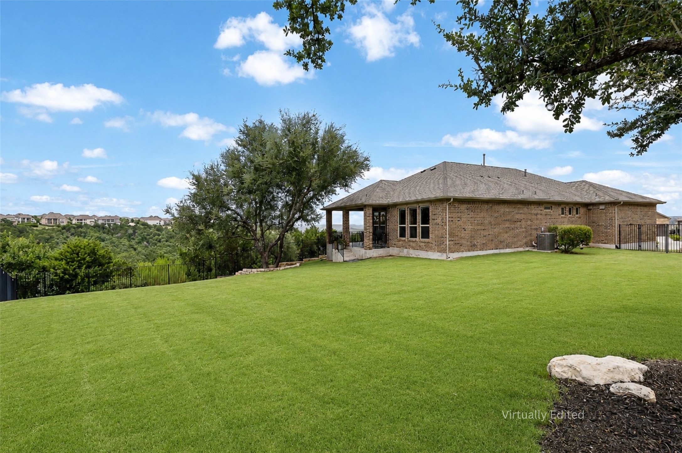 main property photo 23