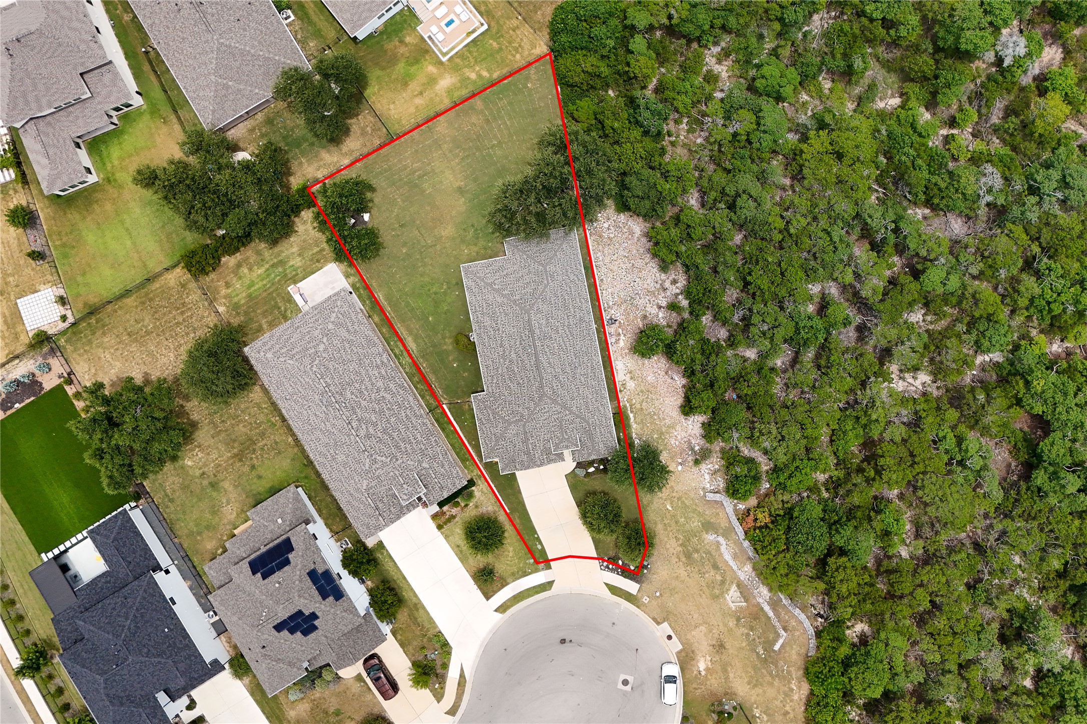 main property photo 25