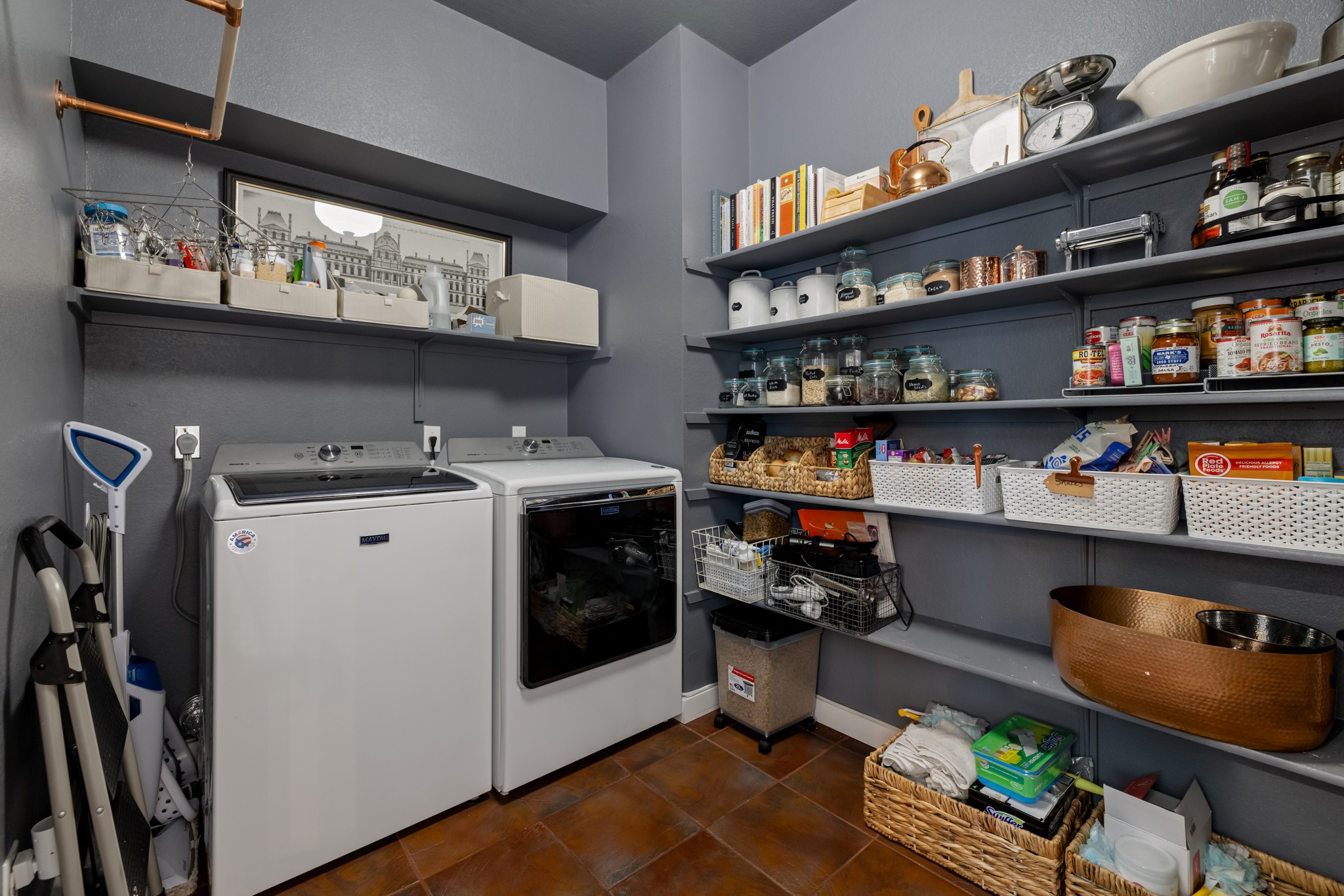 main property photo 19
