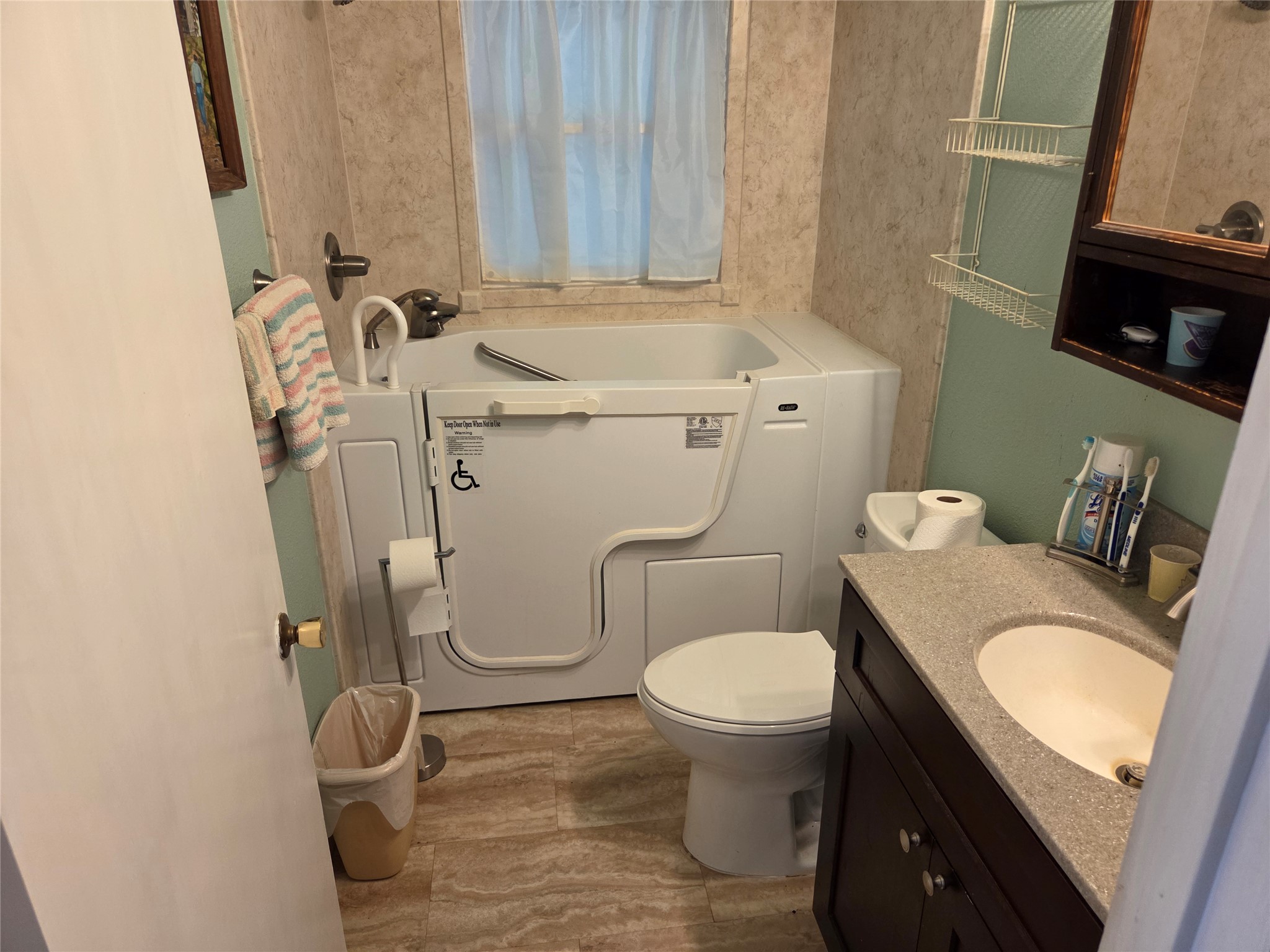 main property photo 11
