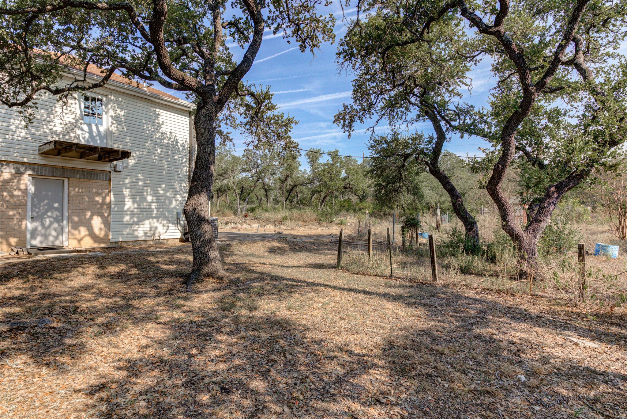 main property photo 29