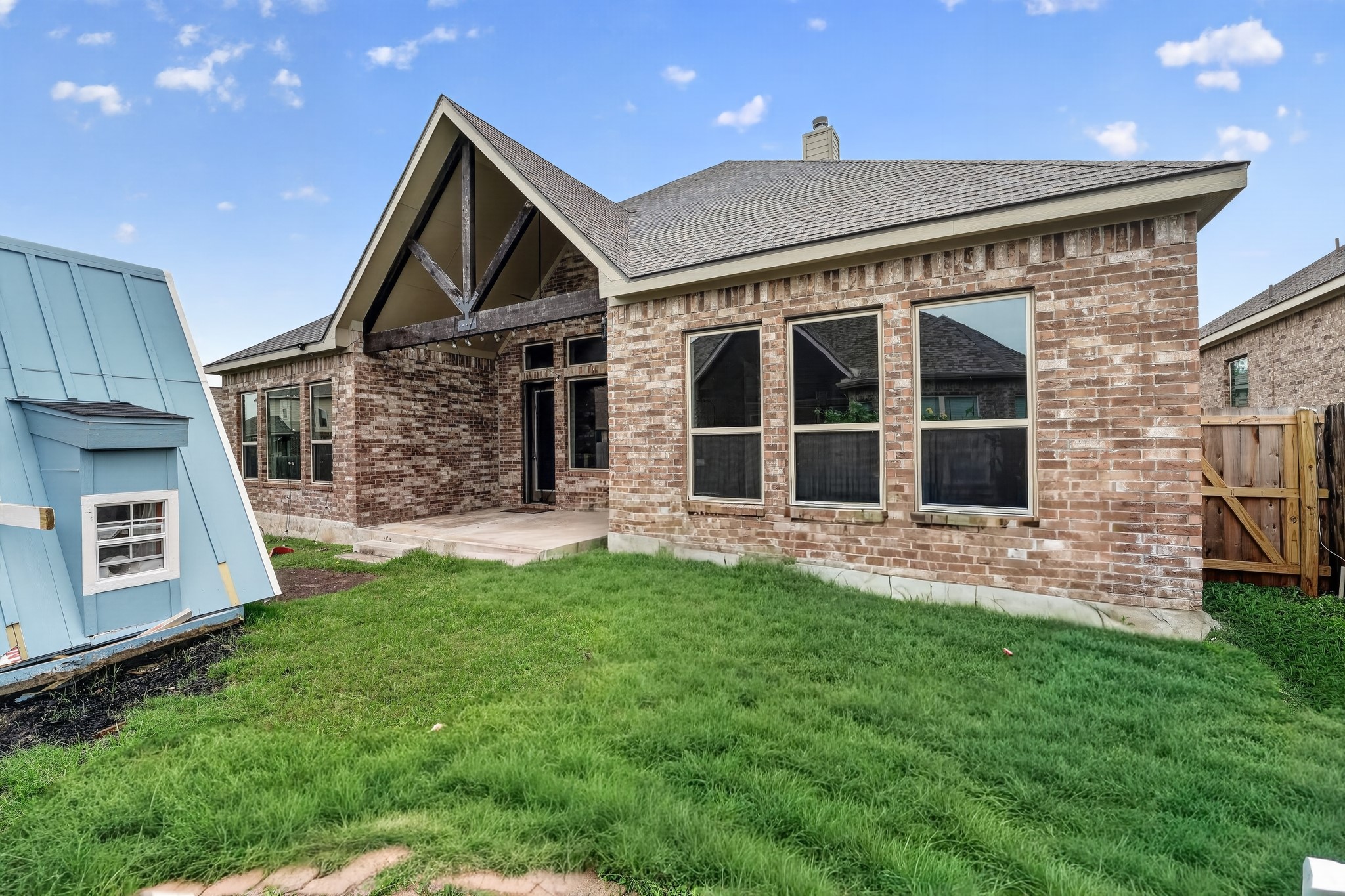main property photo 29